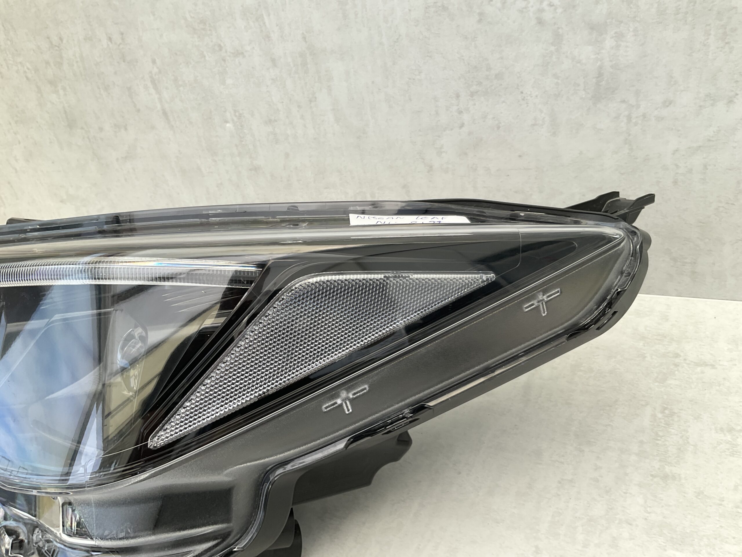 KOPLAMP NISSAN LEAF 2 18-22 FULL LED 260606WK7A LINKS NI-8199