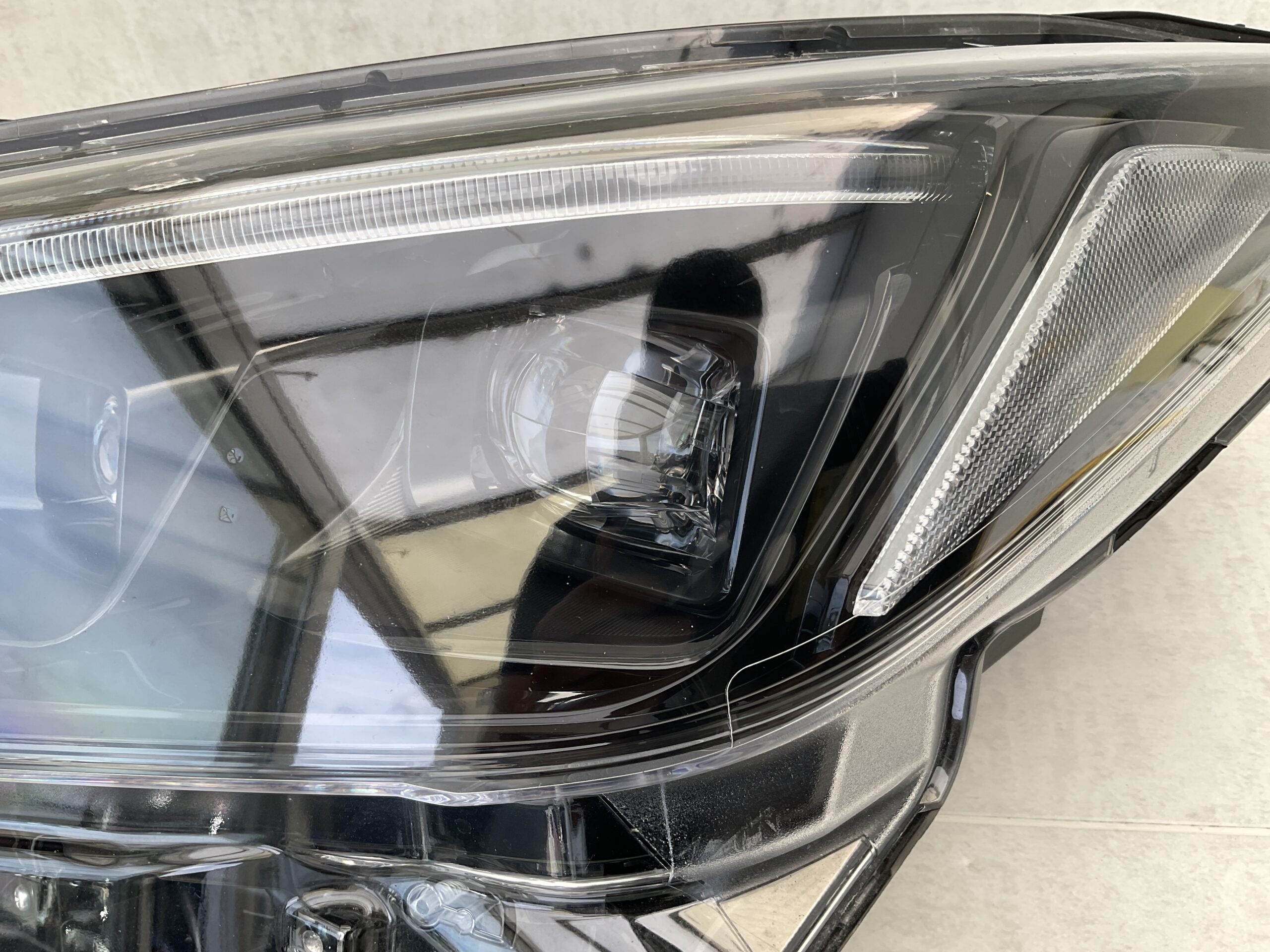 KOPLAMP NISSAN LEAF 2 18-22 FULL LED 260606WK7A LINKS NI-8199