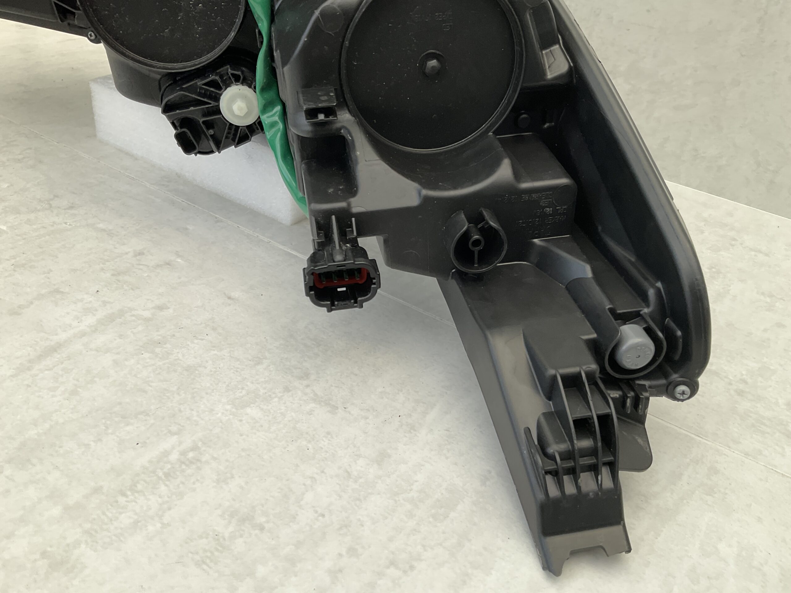 KOPLAMP NISSAN LEAF 2 18-22 FULL LED 260606WK7A LINKS NI-8199