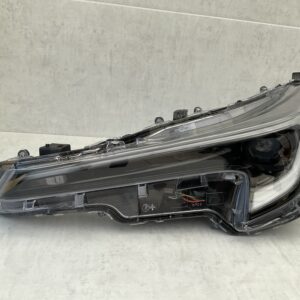 KOPLAMP TOYOTA COROLLA E21 LED 8111002X10 LINKS TO-4769