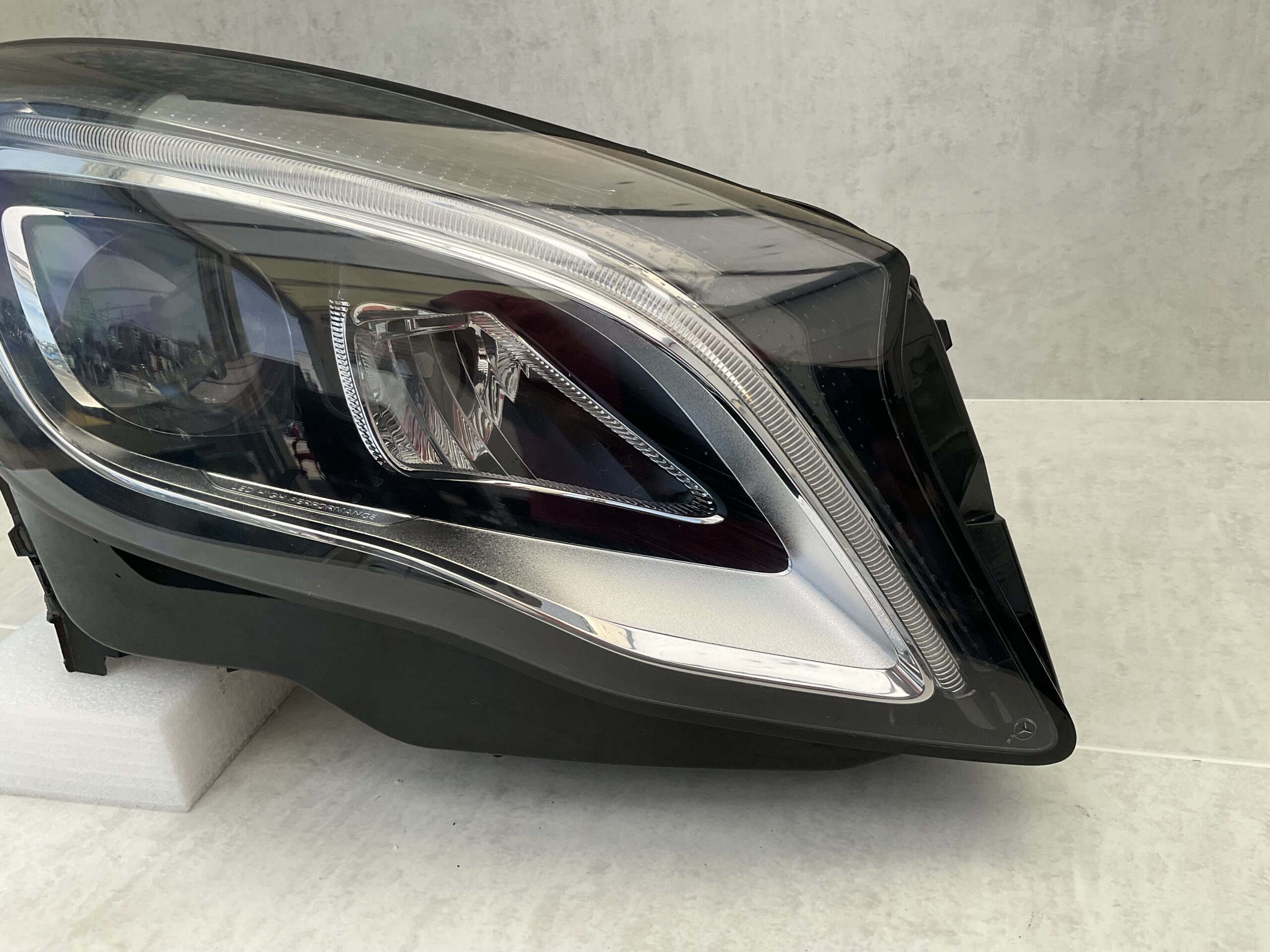 KOPLAMP MERCEDES GLA W156 A1569067000 HIGH LED PERFORMANCE RECHTS MB-4678