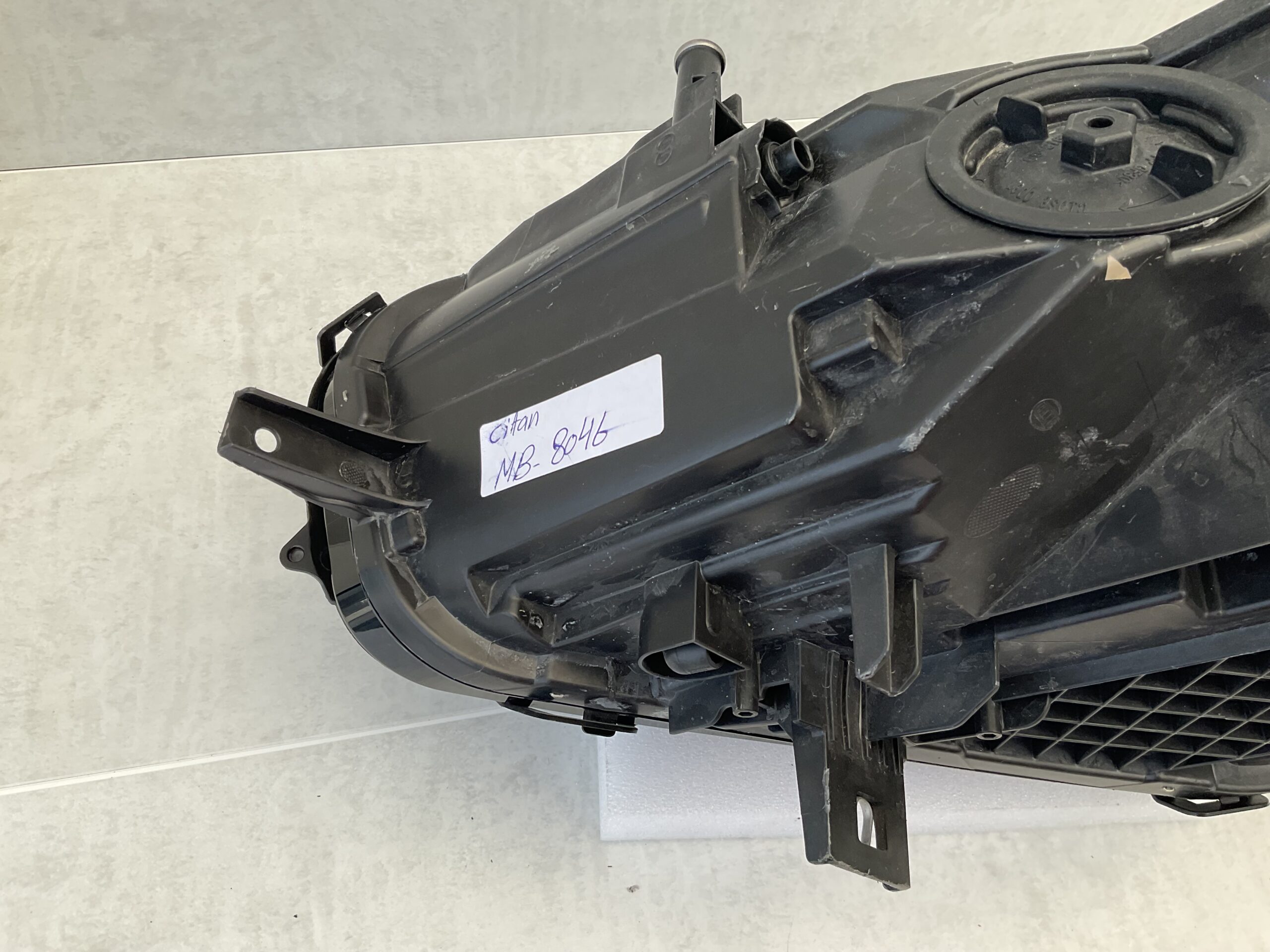 KOPLAMP MERCEDES W420 CITAN A4209060100 HALOGEEN RECHTS MB-8046