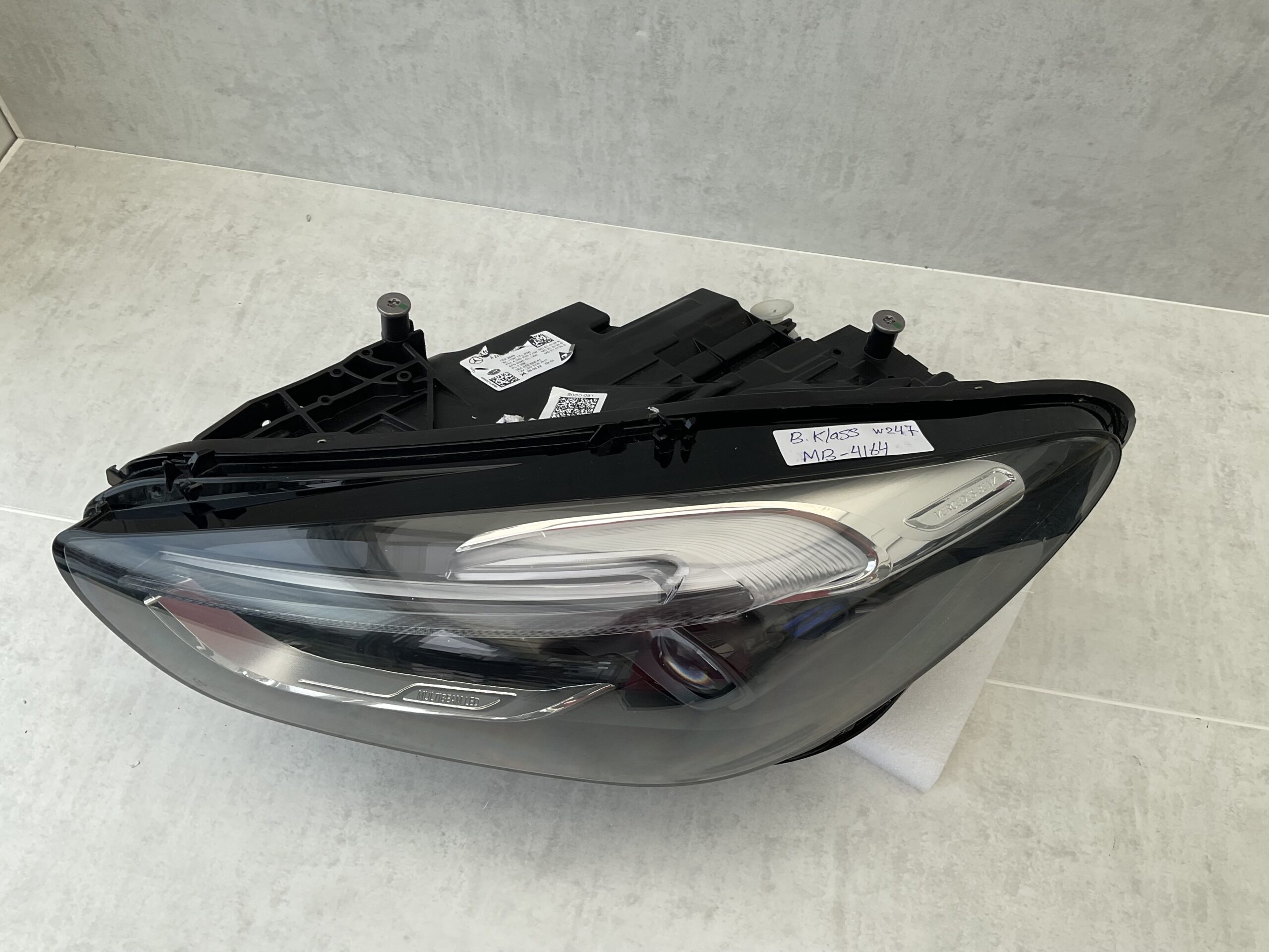 KOPLAMP MERCEDES B KLASSE W247 FACELIFT MULTIBEAM LED A2479061304 LINKS MB-4164