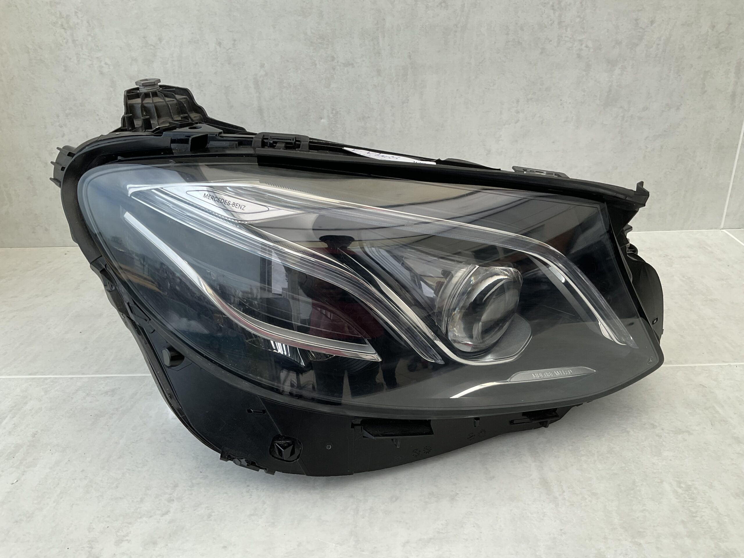 KOPLAMP MERCEDES E KLASSE W213 MULTIBEAM LED A2139066604KZ RECHTS MB-5530