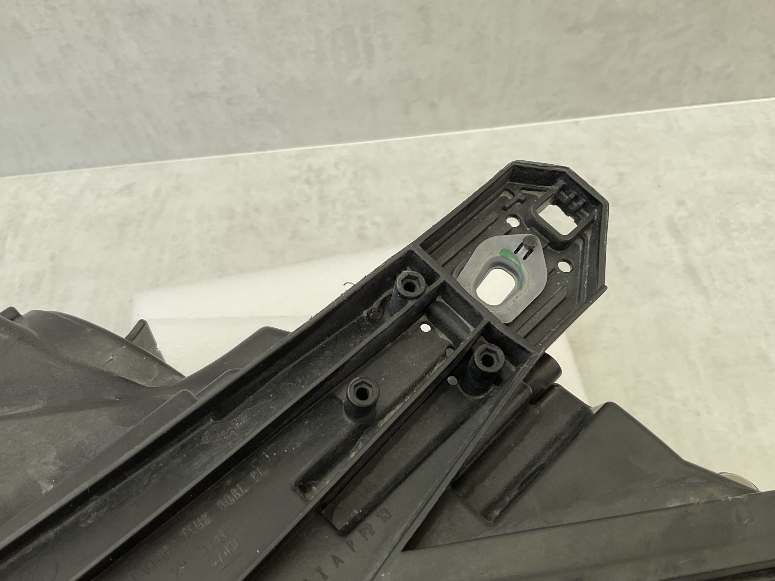 KOPLAMP MERCEDES B KLASSE W246 HALOGEEN A2468205361 LINKS MB-4610