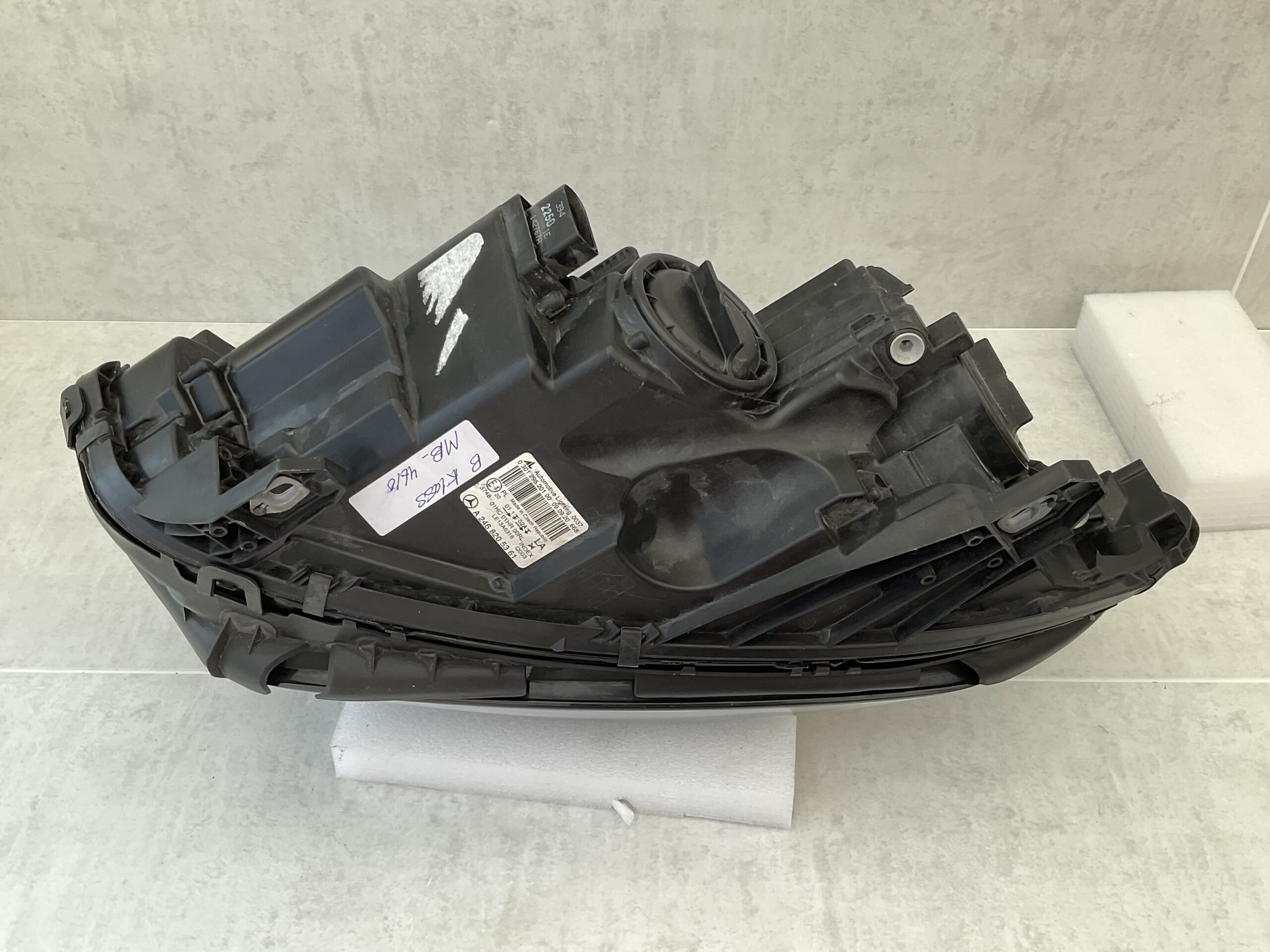 KOPLAMP MERCEDES B KLASSE W246 HALOGEEN A2468205361 LINKS MB-4610