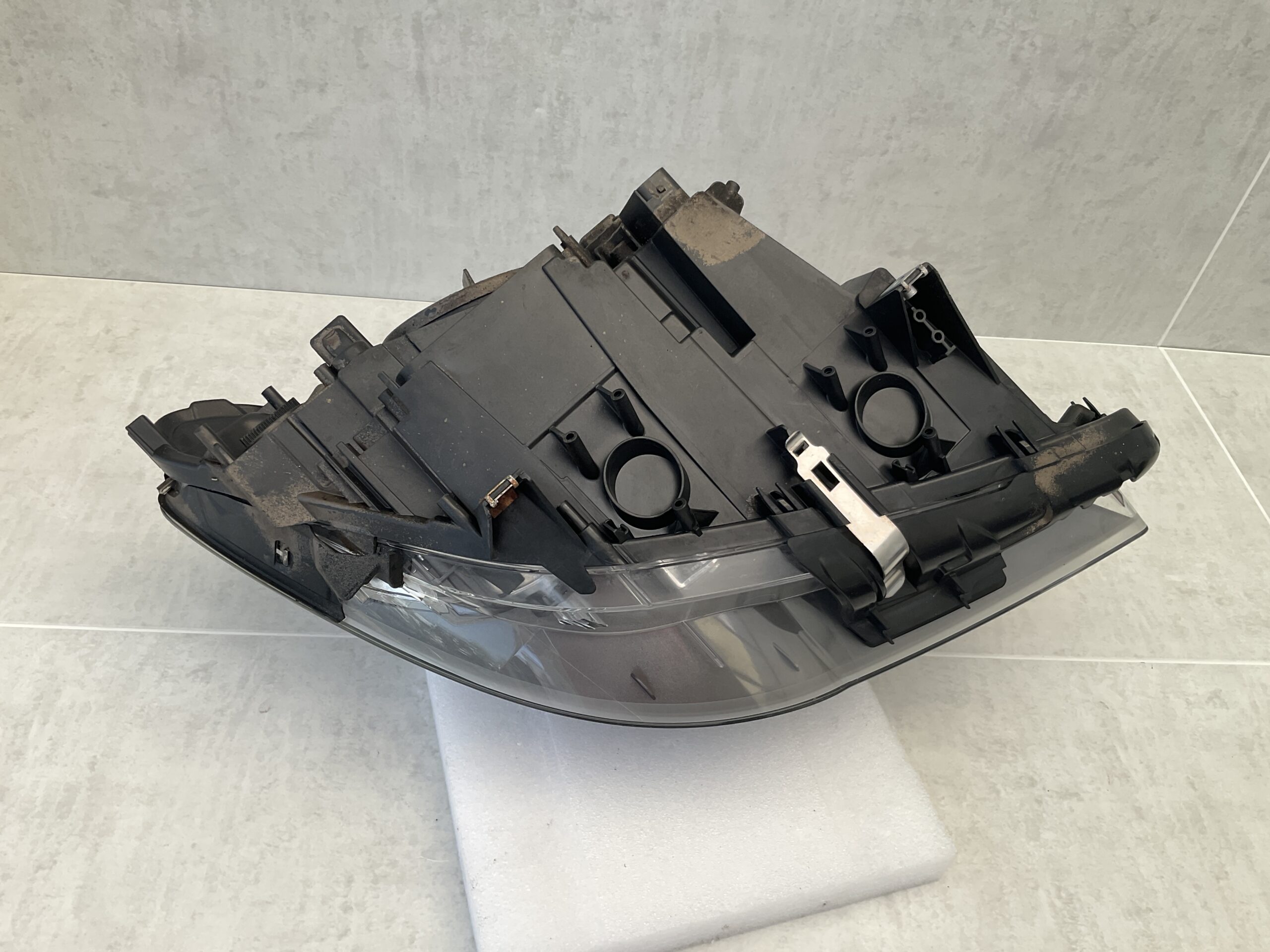 KOPLAMP BMW 5 SERIE F10 F11 XENON 1EL010131 -01/AJ LINKS BM-8173