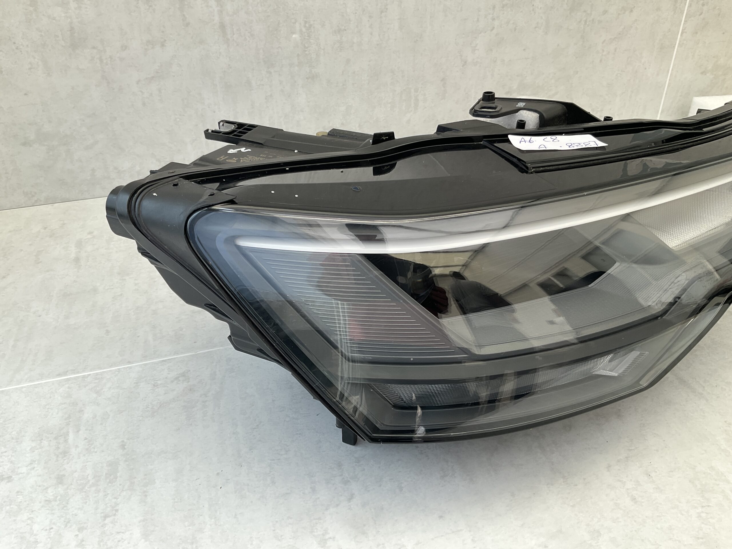 KOPLAMP AUDI A6 C8 4K0 LED 4K0941034 LINKS A-8387