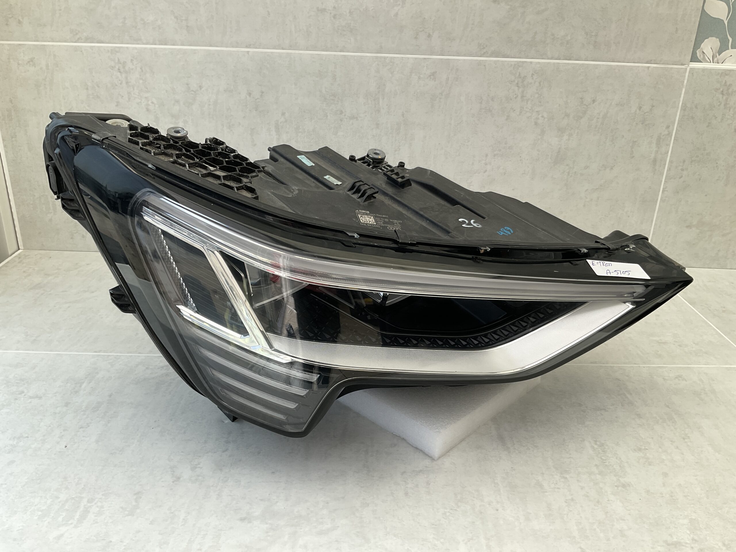 KOPLAMP AUDI E TRON E-TRON FULL LED 4KE941040 RECHTS A-5105