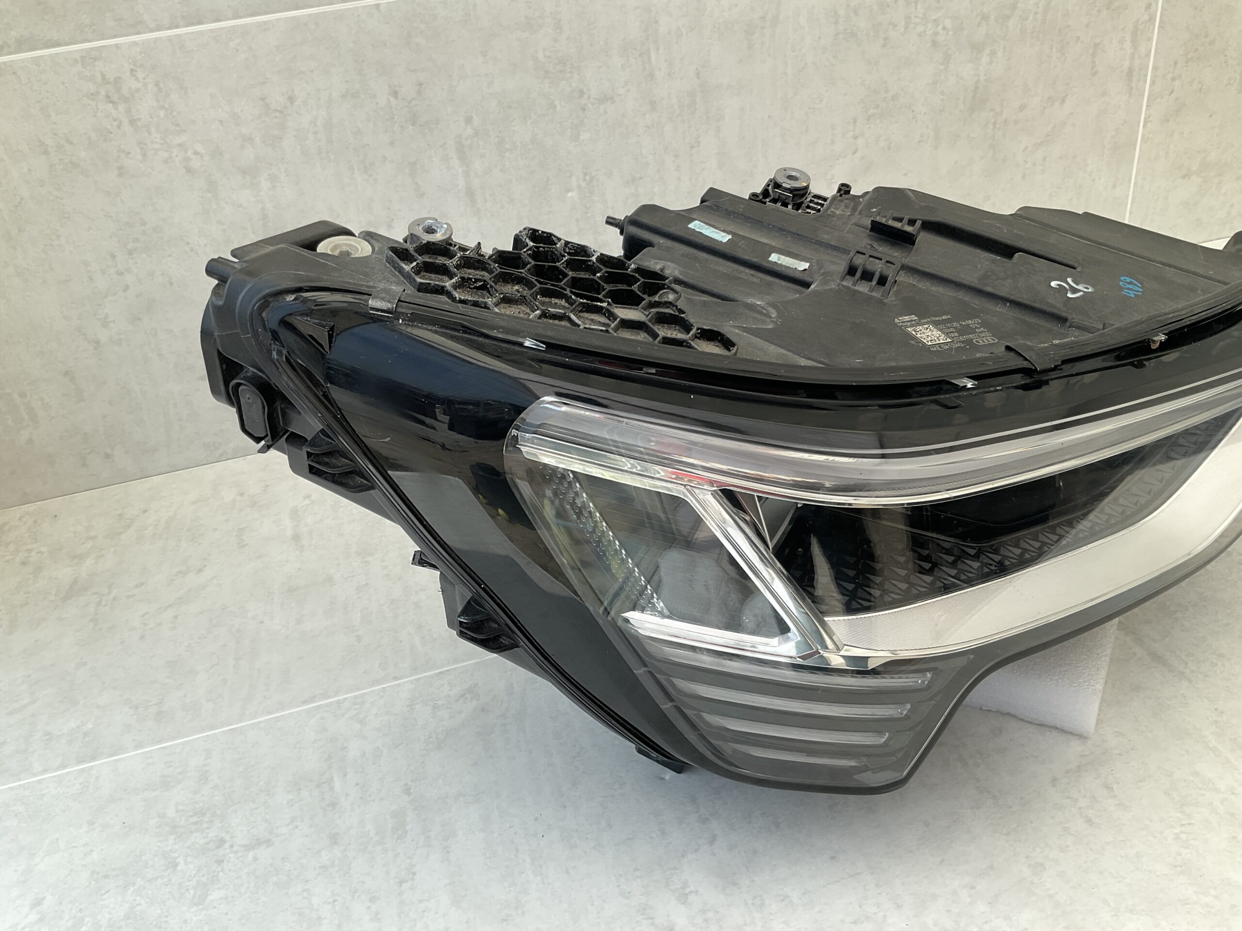 KOPLAMP AUDI E TRON E-TRON FULL LED 4KE941040 RECHTS A-5105