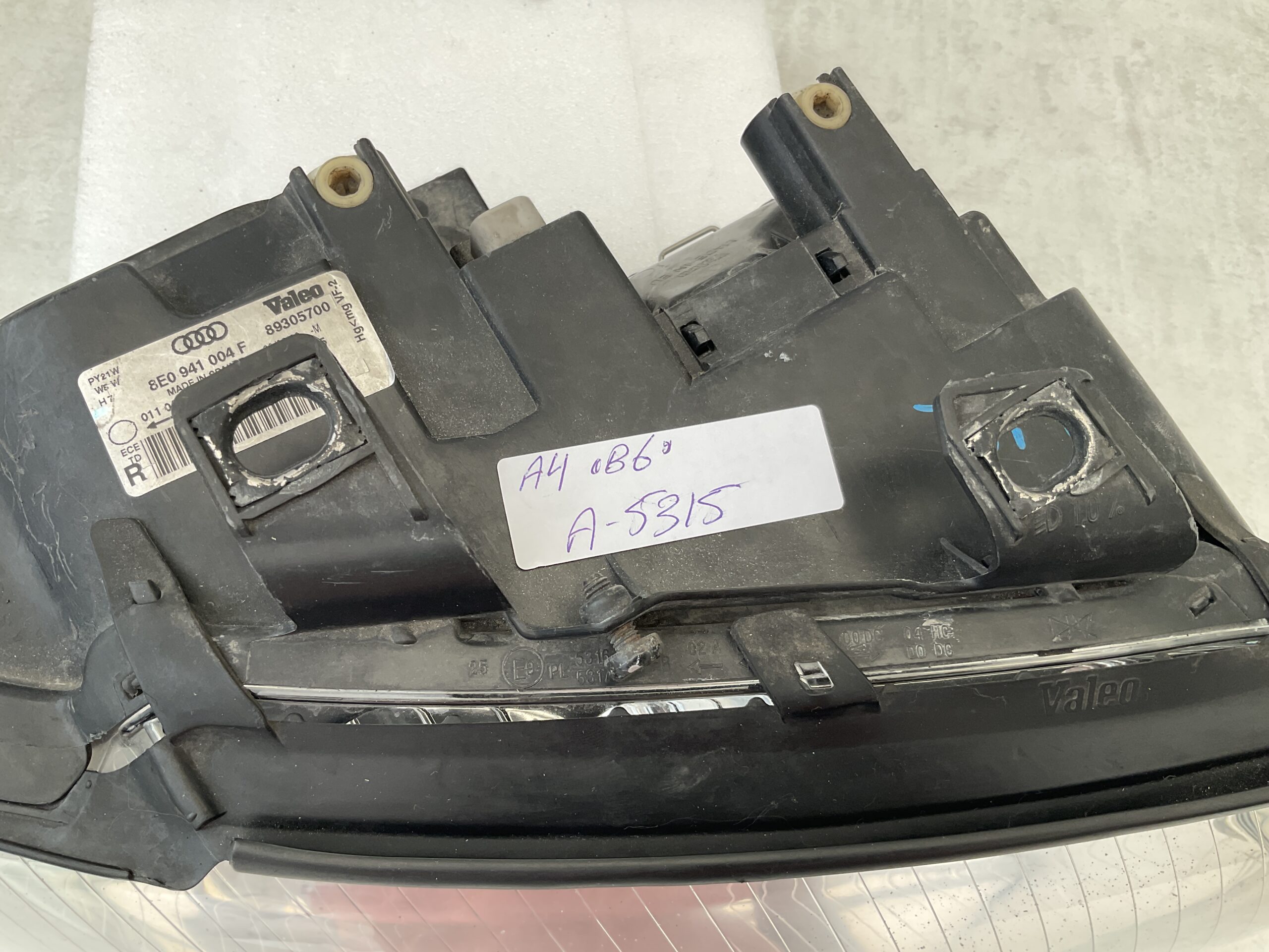 KOPLAMP AUDI A4 B6 8E941004F RECHTS A-5315