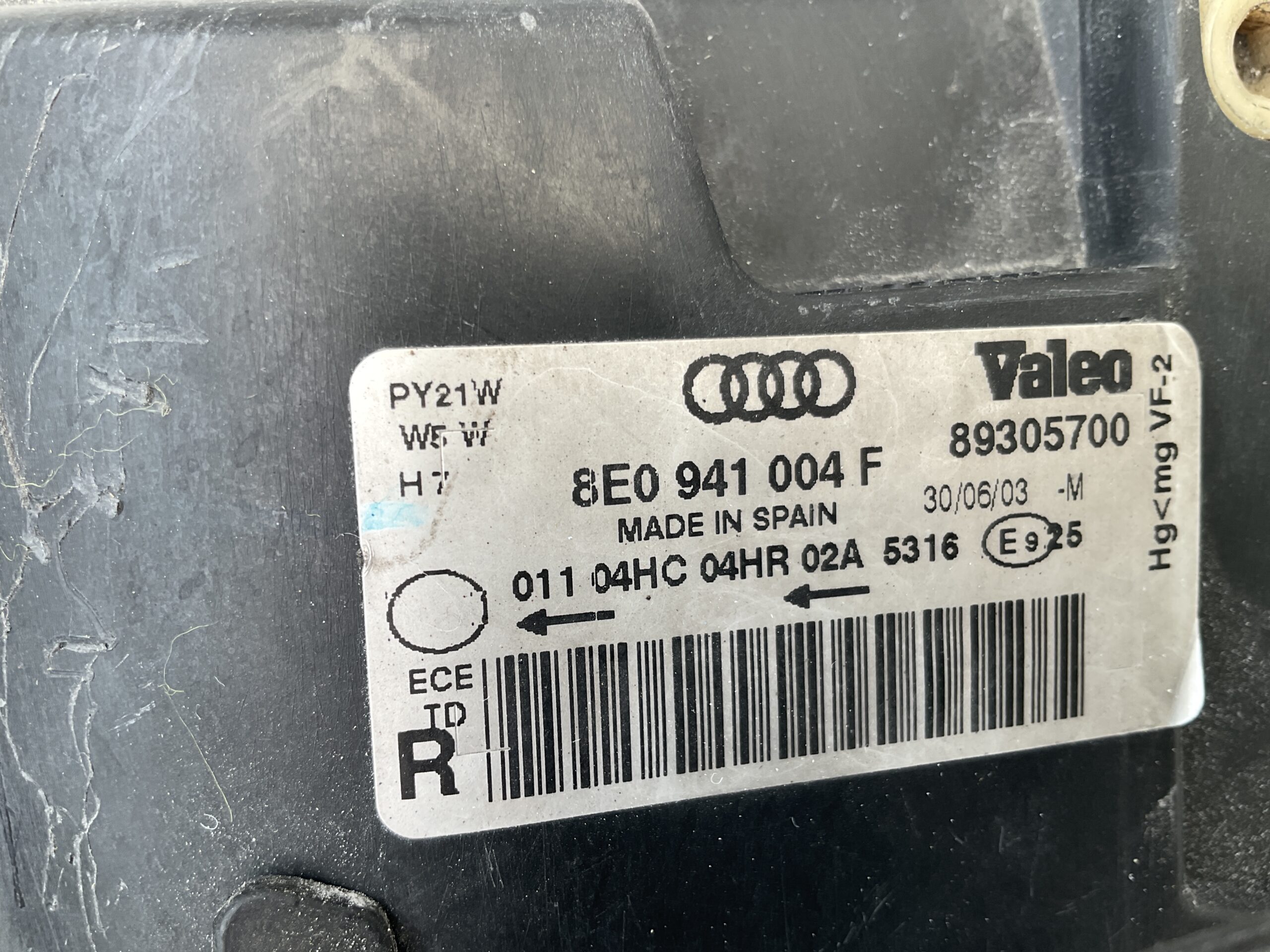 KOPLAMP AUDI A4 B6 8E941004F RECHTS A-5315