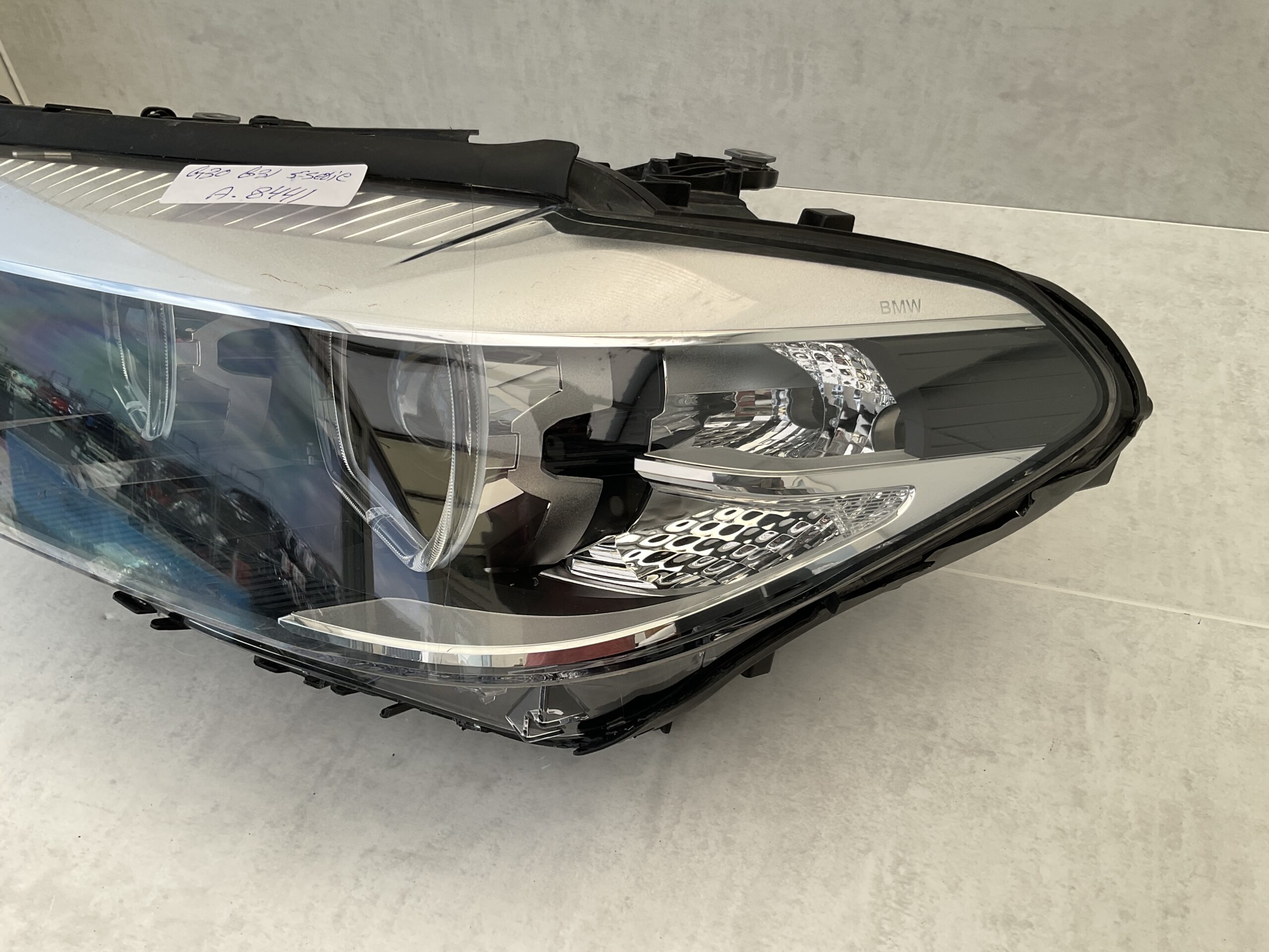 KOPLAMP BMW 5 SERIE G30 G31 XENON LED 7439199 -01 LINKS A-8441