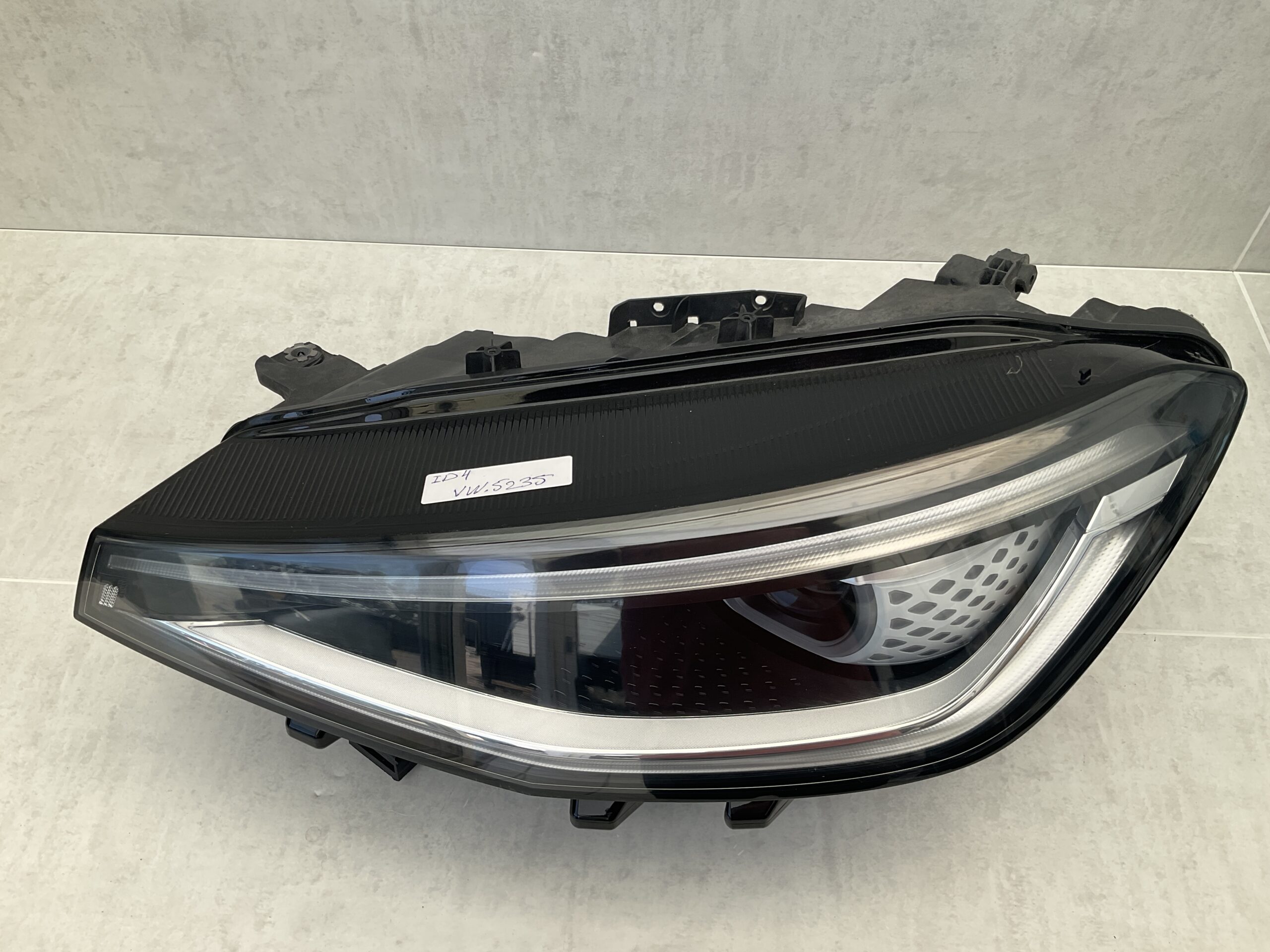 KOPLAMP VOLKSWAGEN ID4 FULL IQ LIGHT 11B941035E LINKS VW-5235