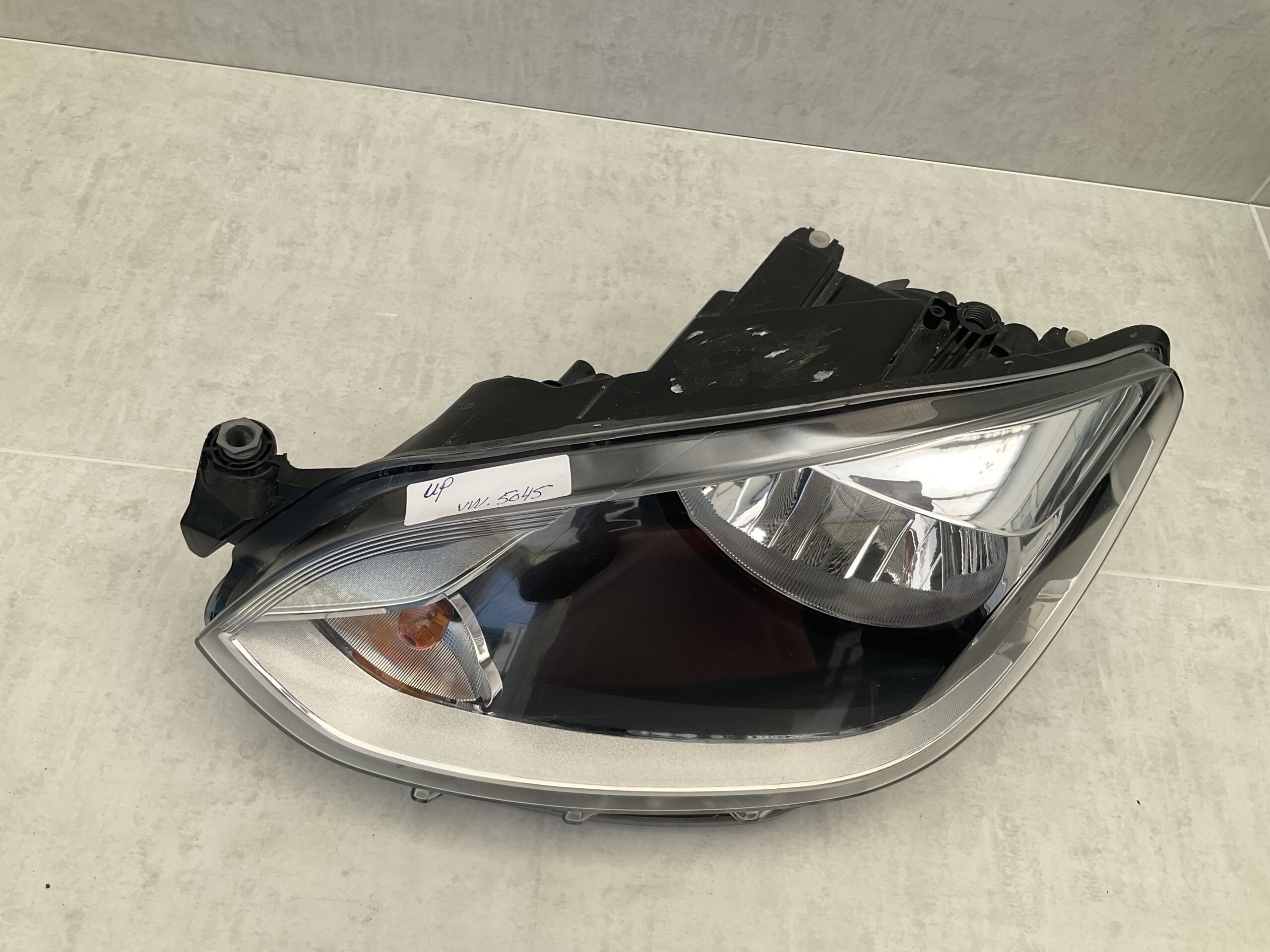 KOPLAMP VOLKSWAGEN UP 11-6 1S1941015N LINKS VW-5045