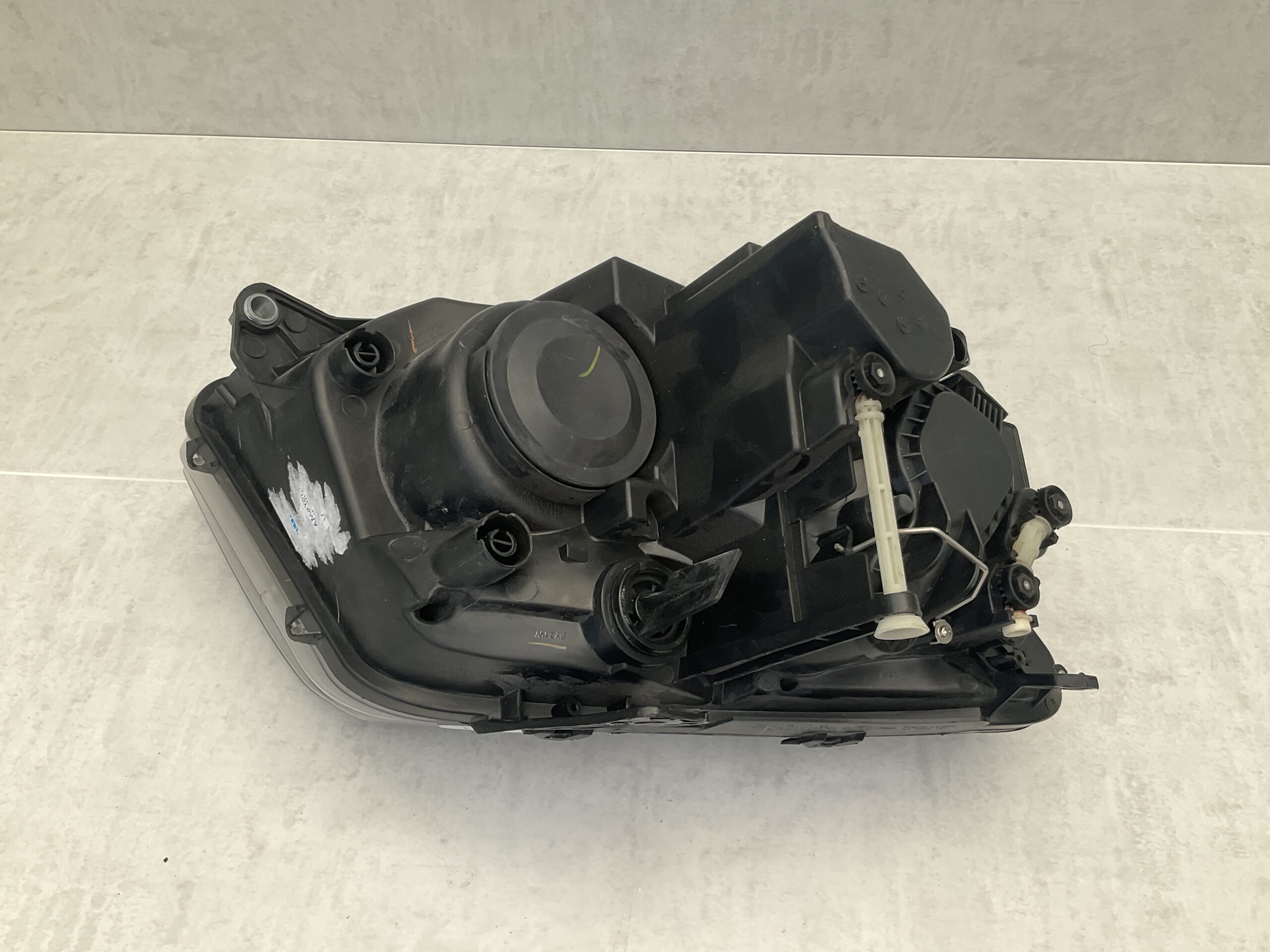 KOPLAMP VOLKSWAGEN AMAROK HALOGEEN LIGHT LINKS VW-5394