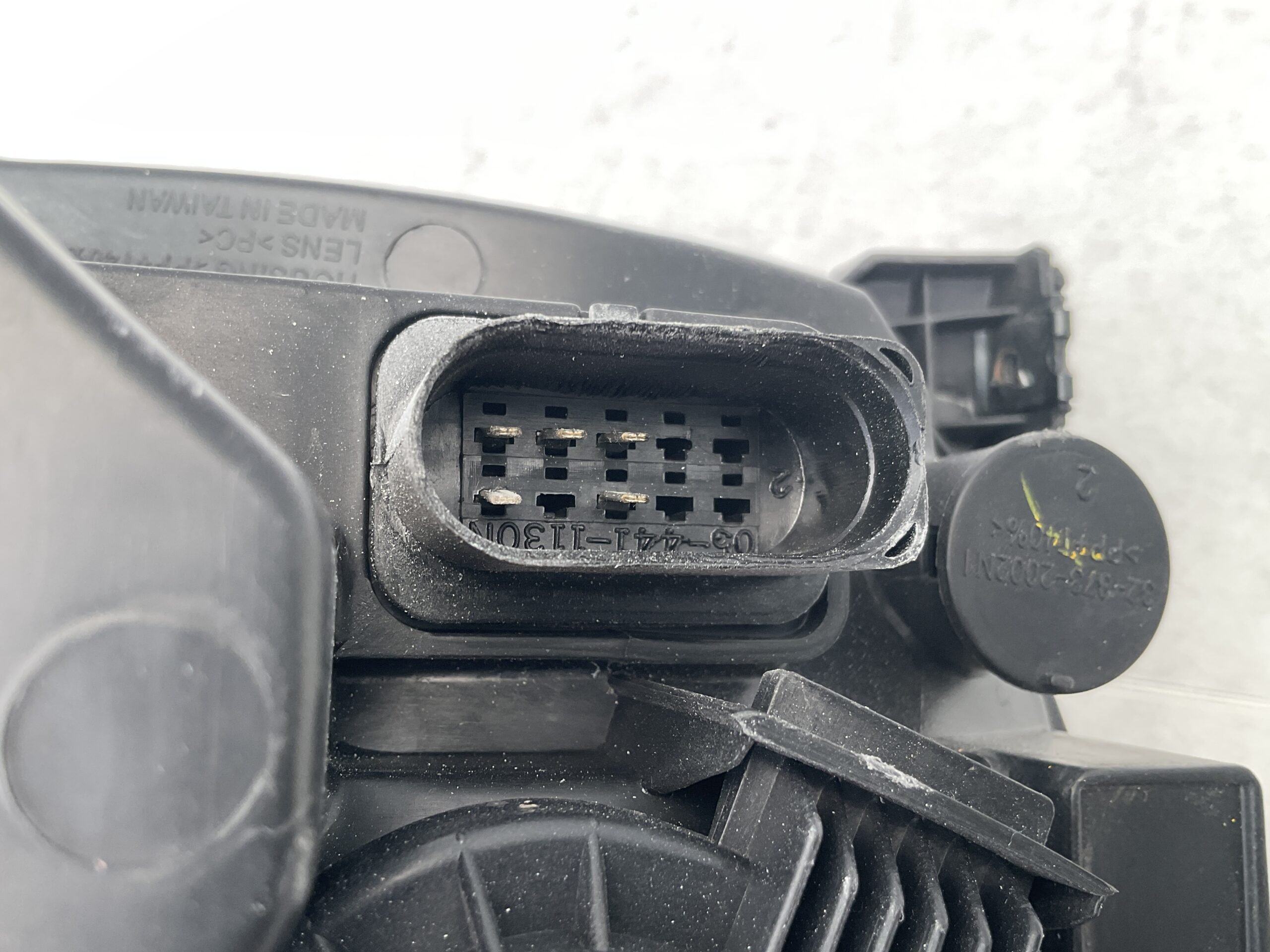 KOPLAMP VOLKSWAGEN AMAROK HALOGEEN LIGHT LINKS VW-5394