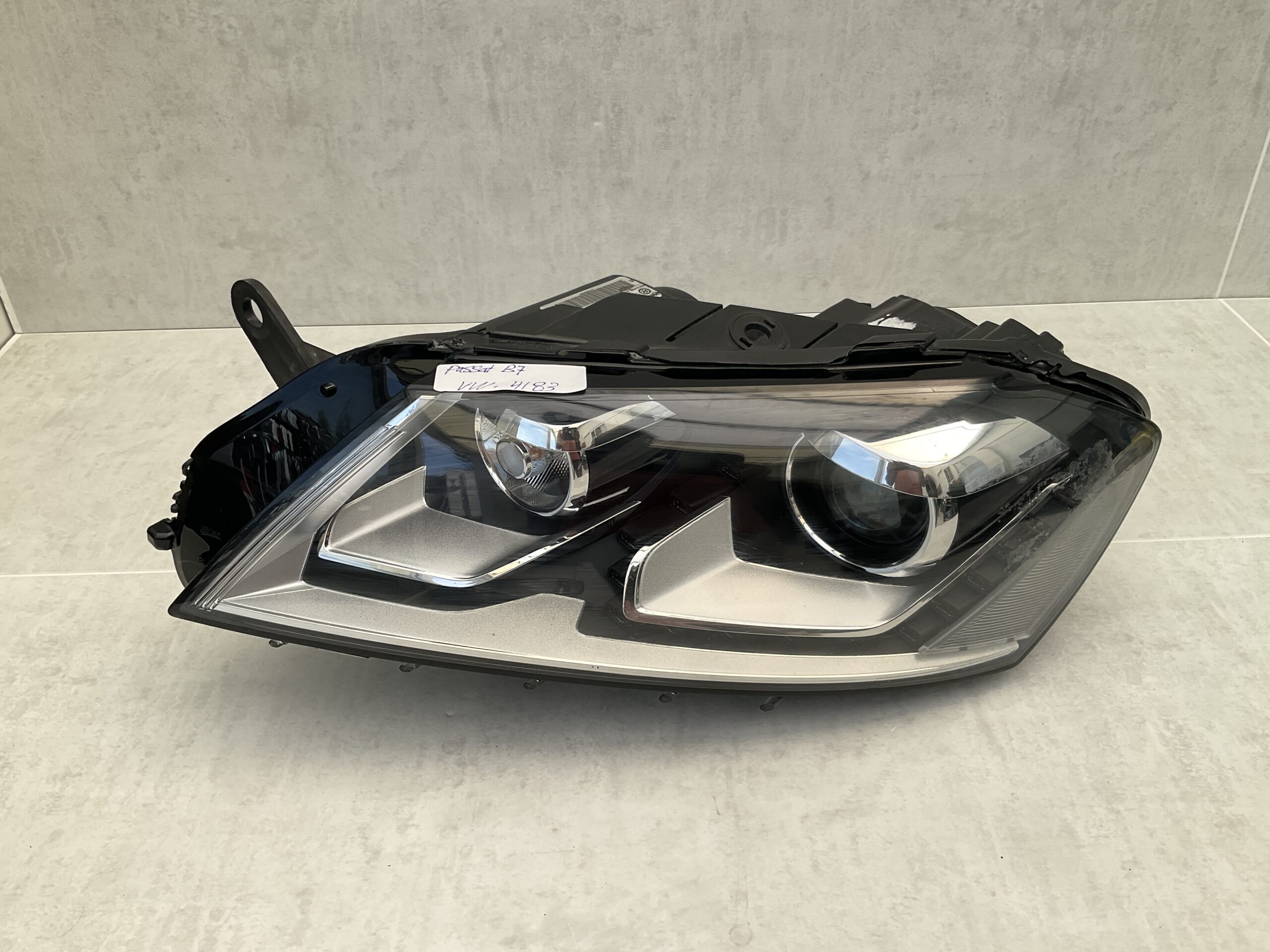 KOPLAMP VOLKSWAGEN PASSAT B7 XENON LED 3AB941751 LINKS VW-4183