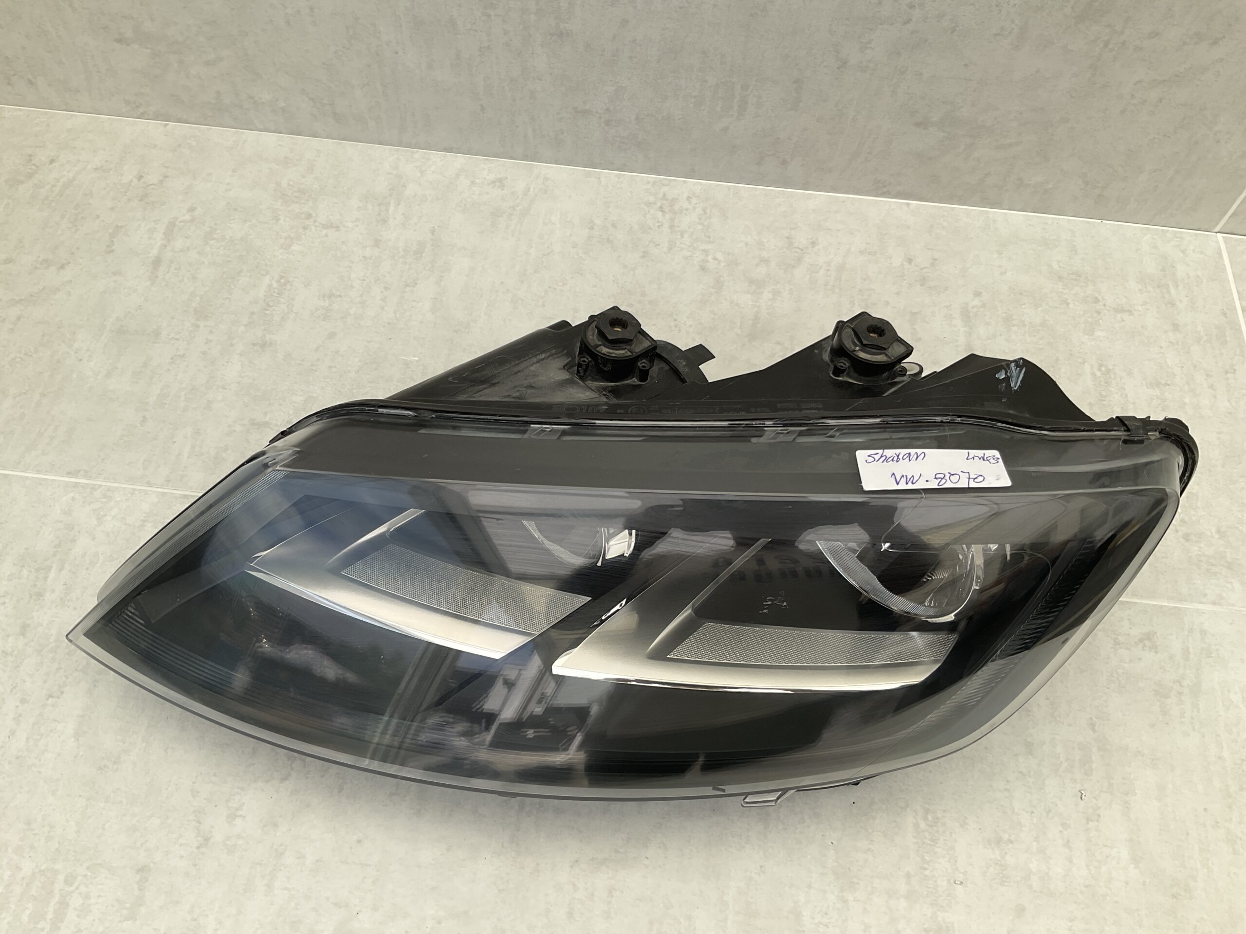 KOPLAMP VOLKSWAGEN SHARAN HALOGEEN 7N5941005G LINKS VW-8070