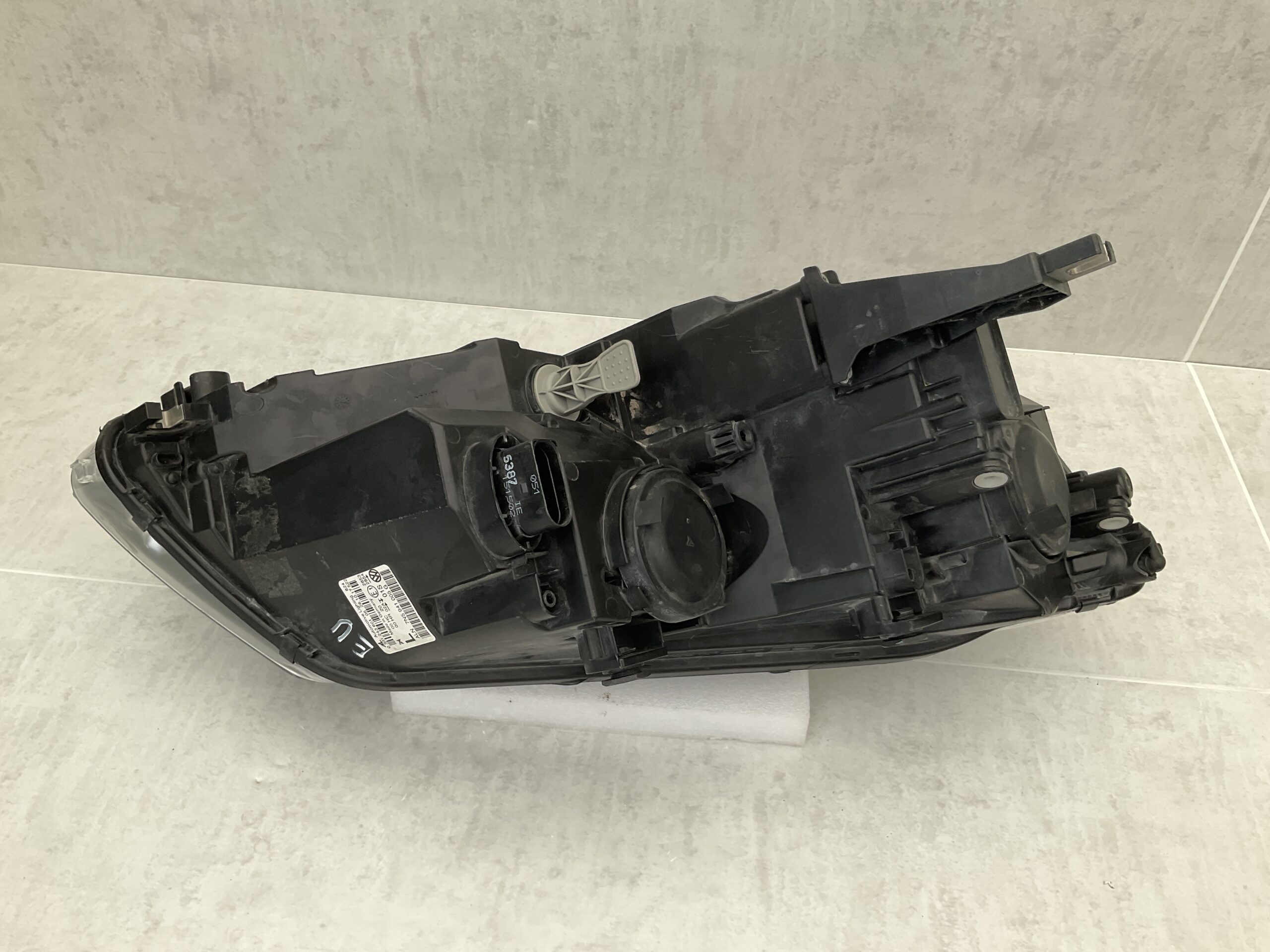 KOPLAMP VOLKSWAGEN SHARAN HALOGEEN 7N5941005G LINKS VW-8070