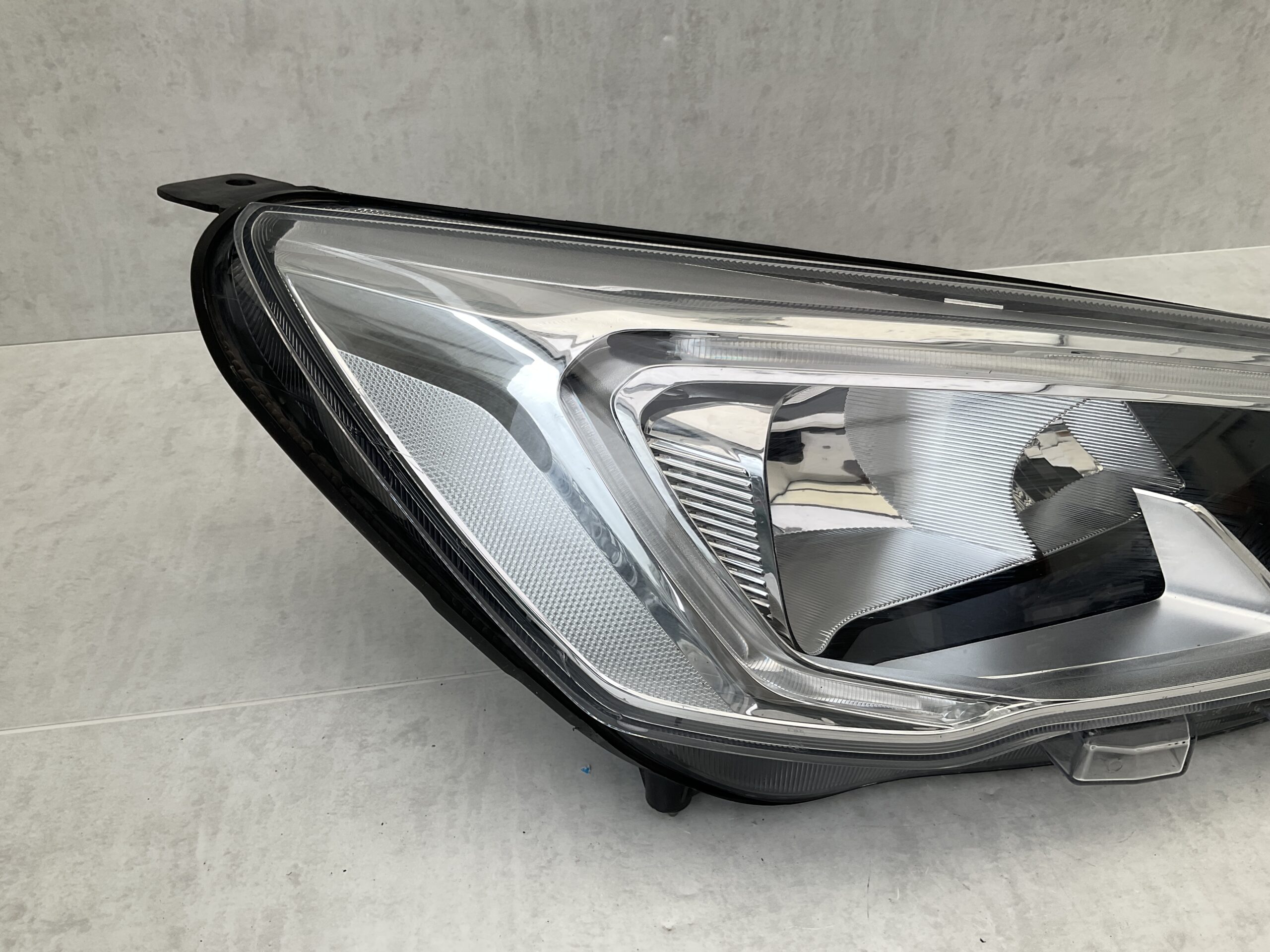 KOPLAMP FORD FOCUS MK4 LED JX7B13W029AE RECHTS FO-4133