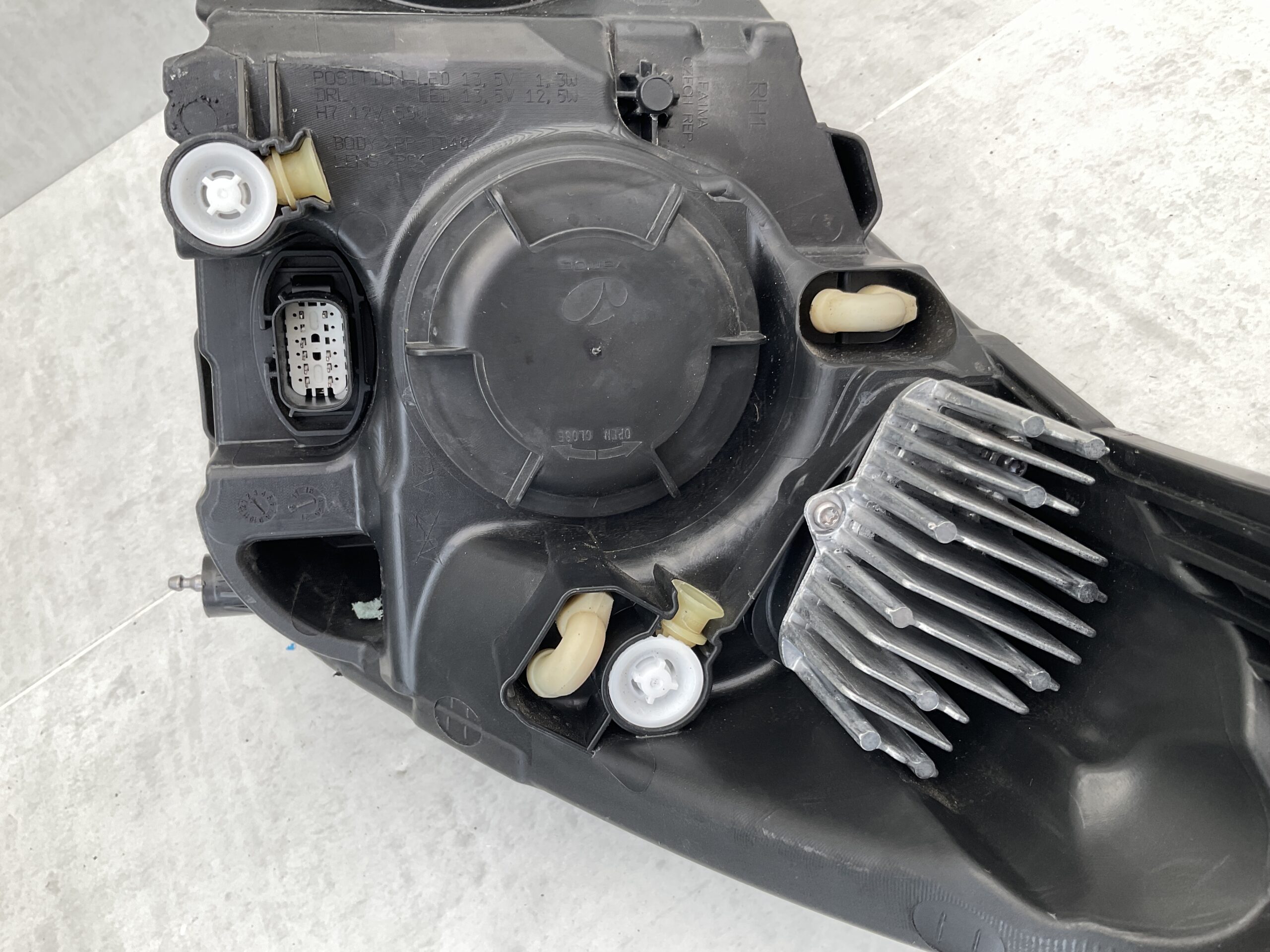 KOPLAMP FORD FOCUS MK4 LED JX7B13W029AE RECHTS FO-4133