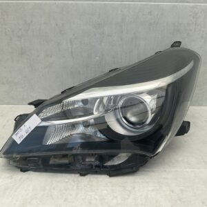 KOPLAMP TOYOTA YARIS 3 FACELIFT 14-17 HALOGEEN  LINKS TO-669