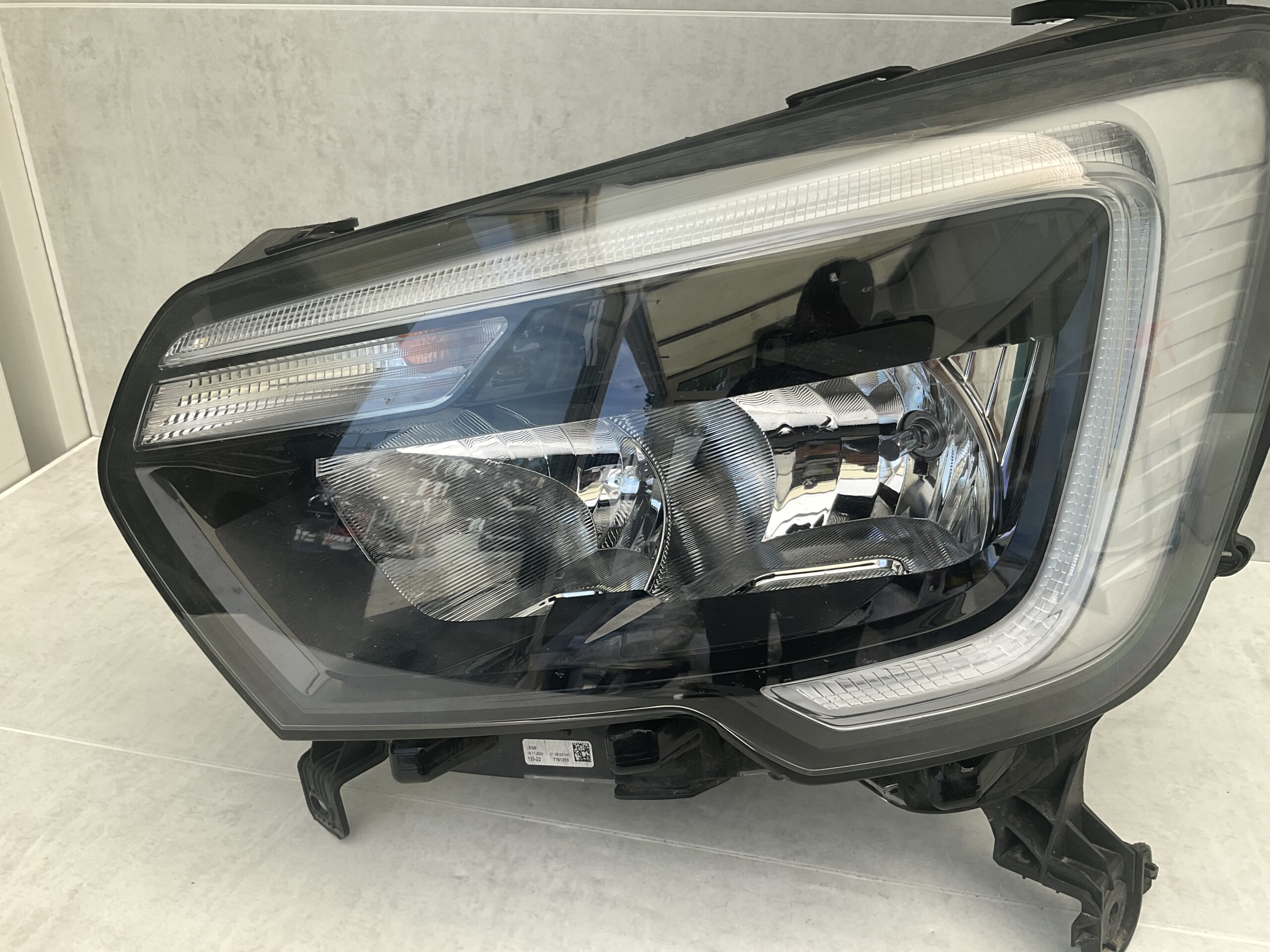 KOPLAMP RENAULT MASTER III FACELIFT 19-24 LED 260607867R LINKS RE-671A