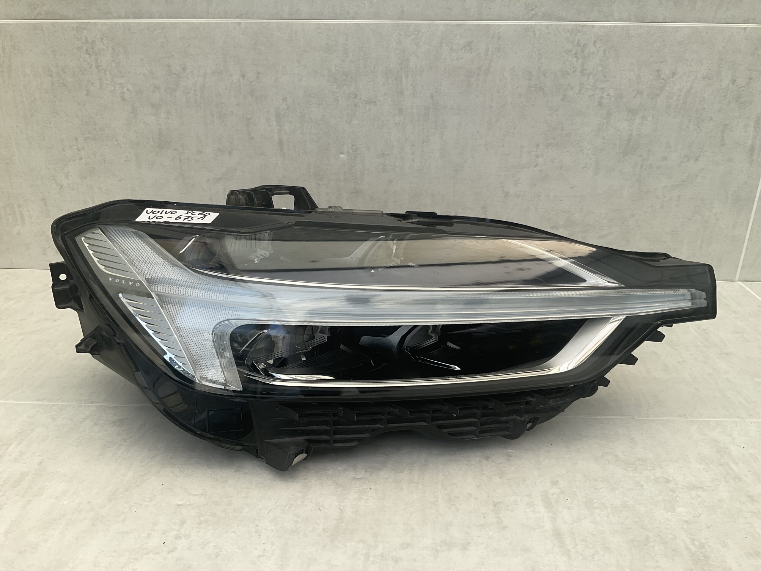KOPLAMP VOLVO XC60 XC 60 MID LED 31420412 T4UVB RECHTS VO-675A