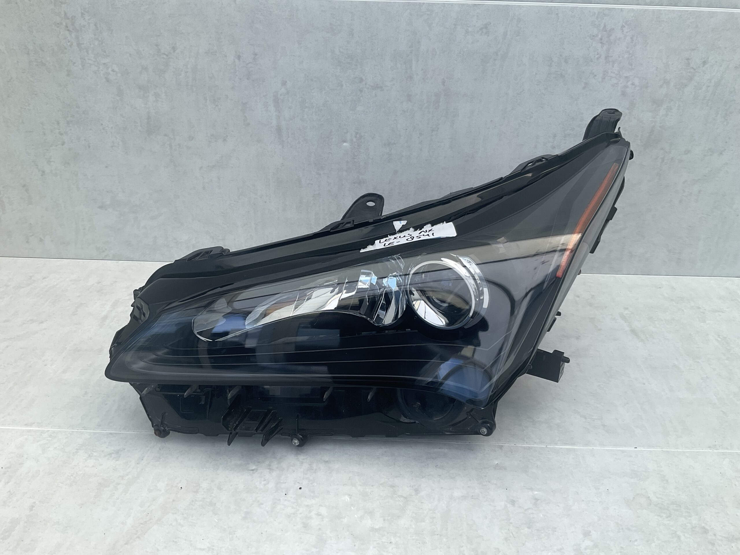 KOPLAMP LEXUS NX FULL LED LINKS TE-8541