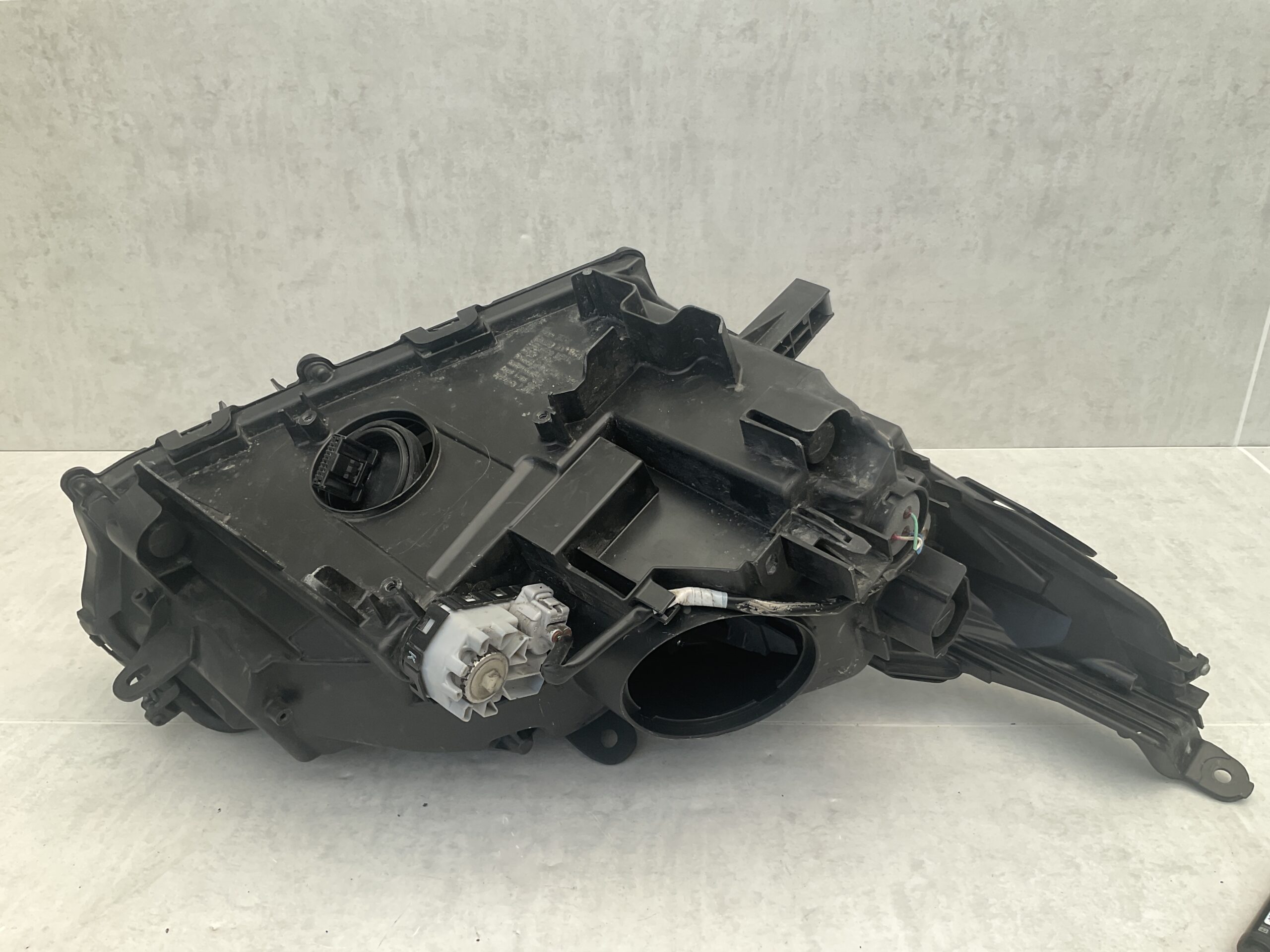 KOPLAMP LEXUS NX FULL LED LINKS TE-8541