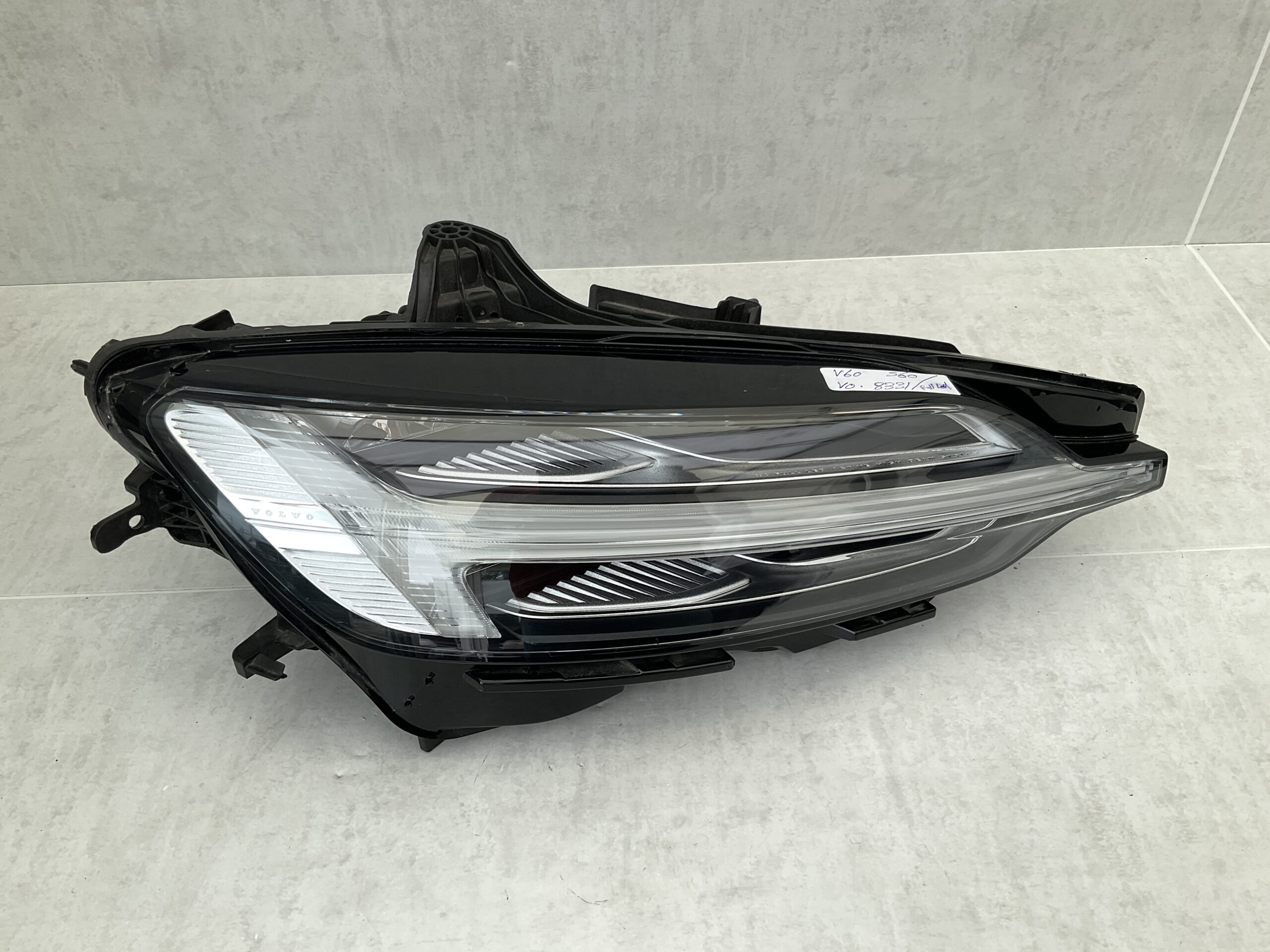 KOPLAMP VOLVO V60 S60 FULL LED ACTIVE HIGH BEAM SYSTEM 32338997 RECHTS VO-8331