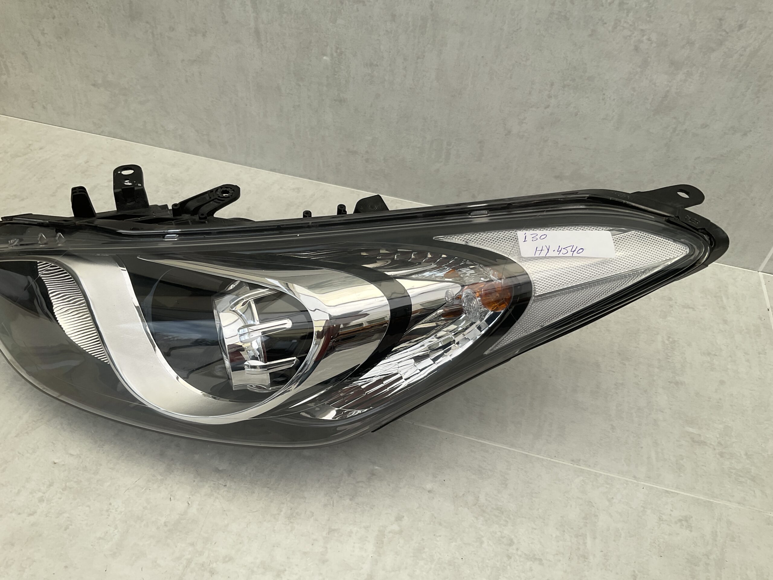 KOPLAMP HYUNDAI I30 led 92102-A6060 LINKS HY-4540