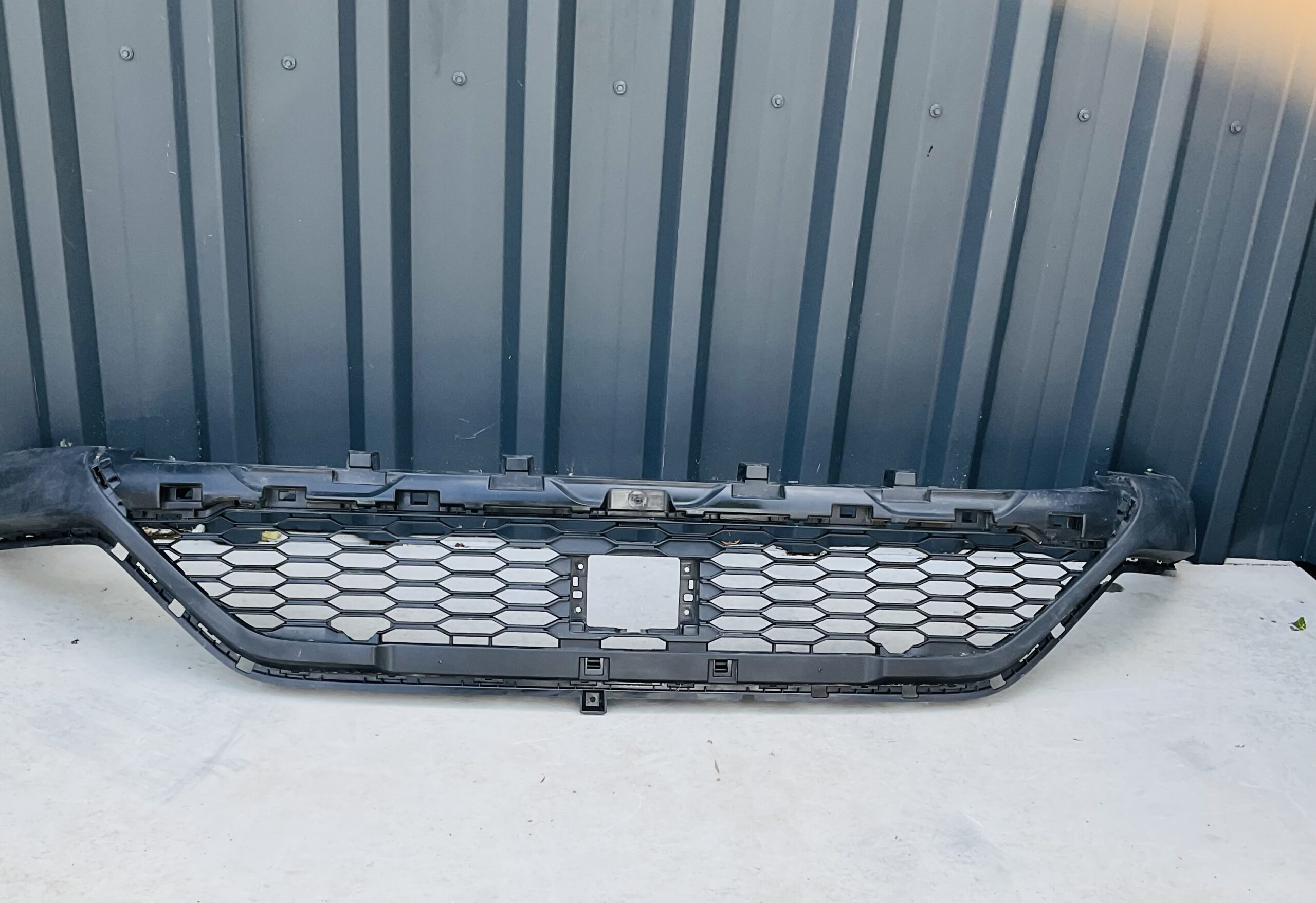 Bumper Grill Dacia Sandero III Stepway 620265111R Rooster Re-21276