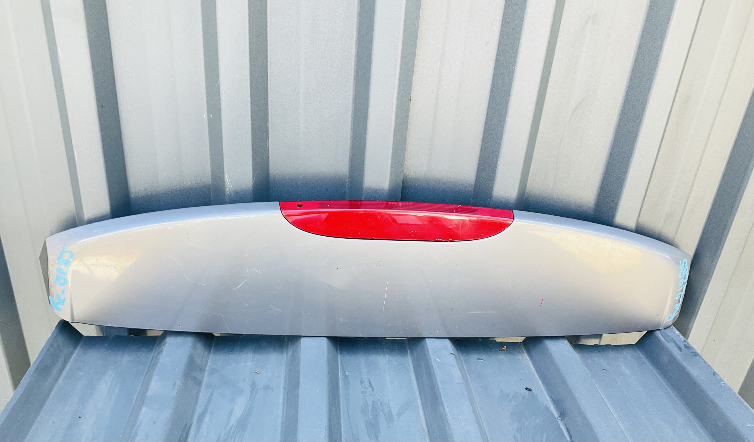 Achterklep Spoiler Renault Clio 8200883016 Kofferklep Houder RE/21285