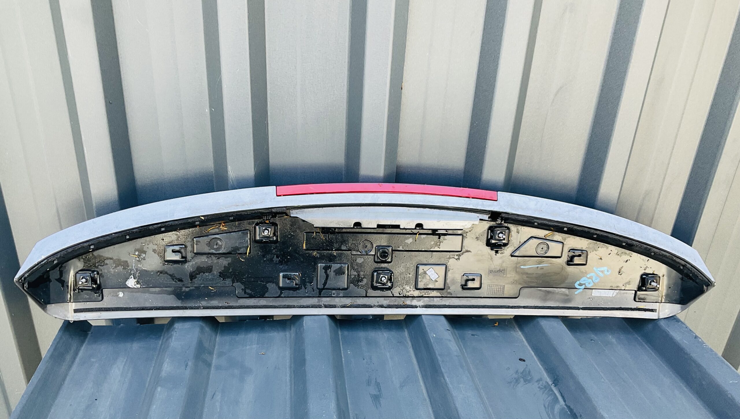 Achterklep Spoiler Renault Clio 8200883016 Kofferklep Houder RE/21285