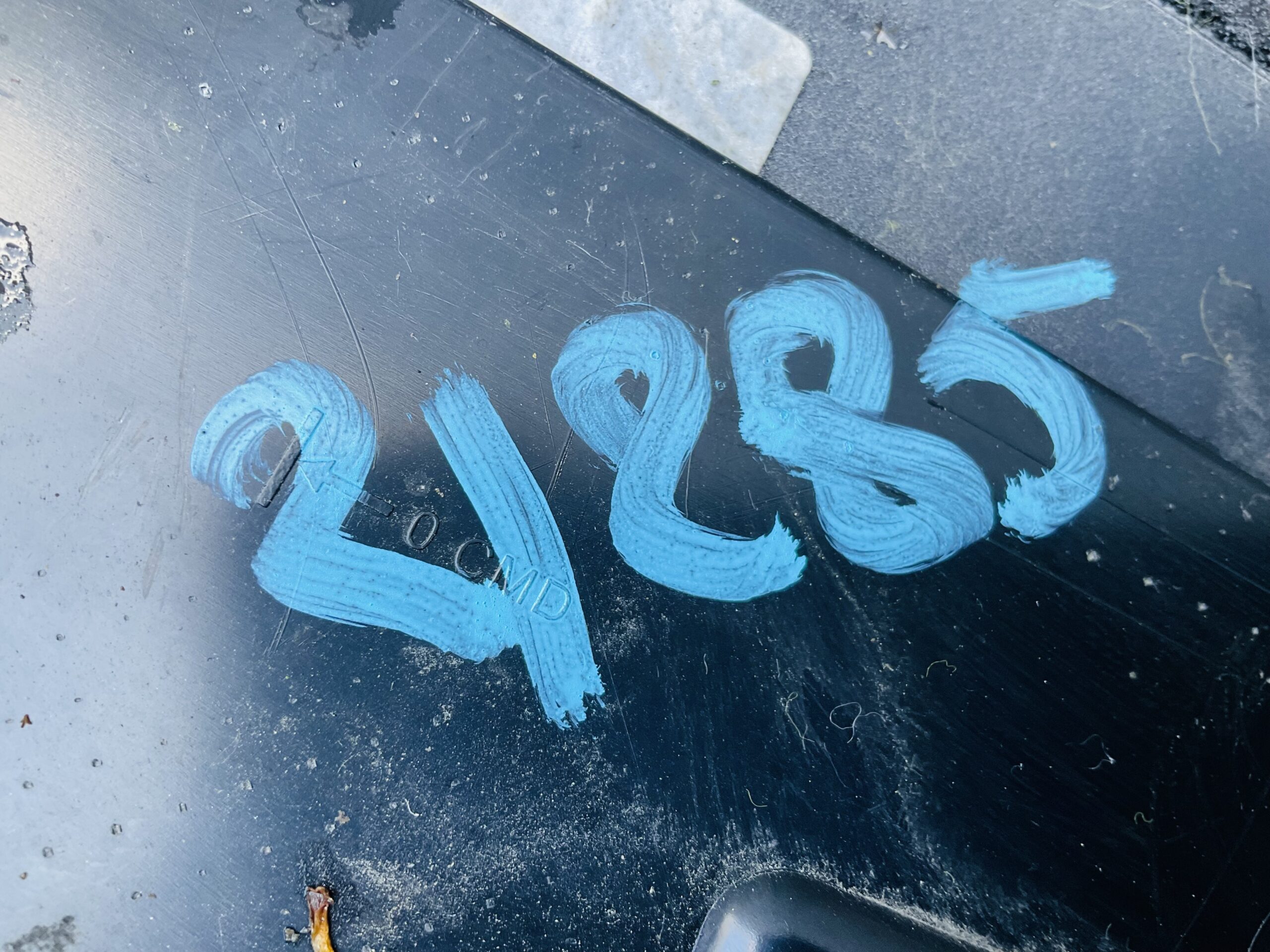 Achterklep Spoiler Renault Clio 8200883016 Kofferklep Houder RE/21285