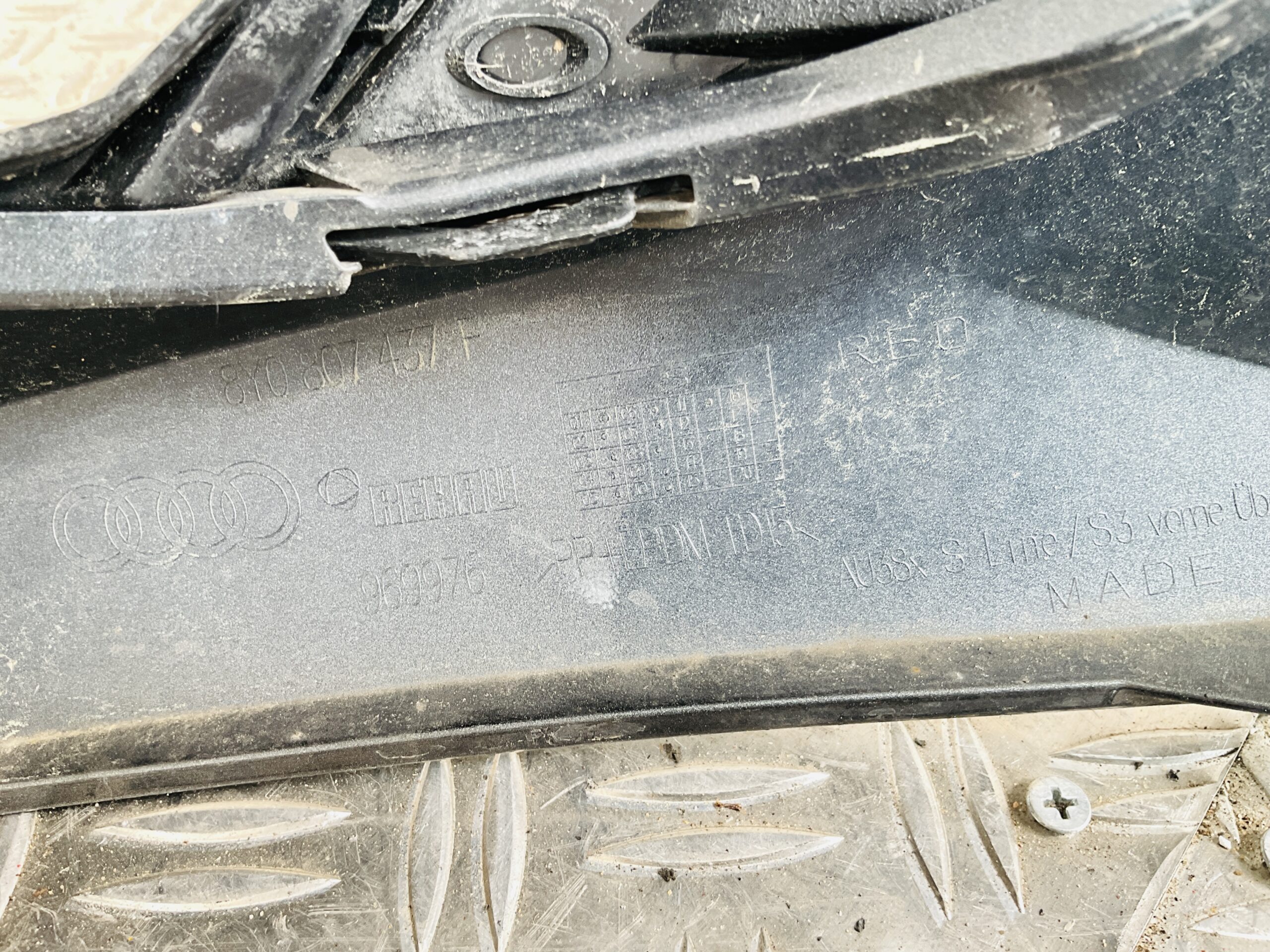 Bumper Audi A3 8Y S3 Sline S-Line kls 2022-2024 8Y0807437F Voorbumper 1-H4-13860z