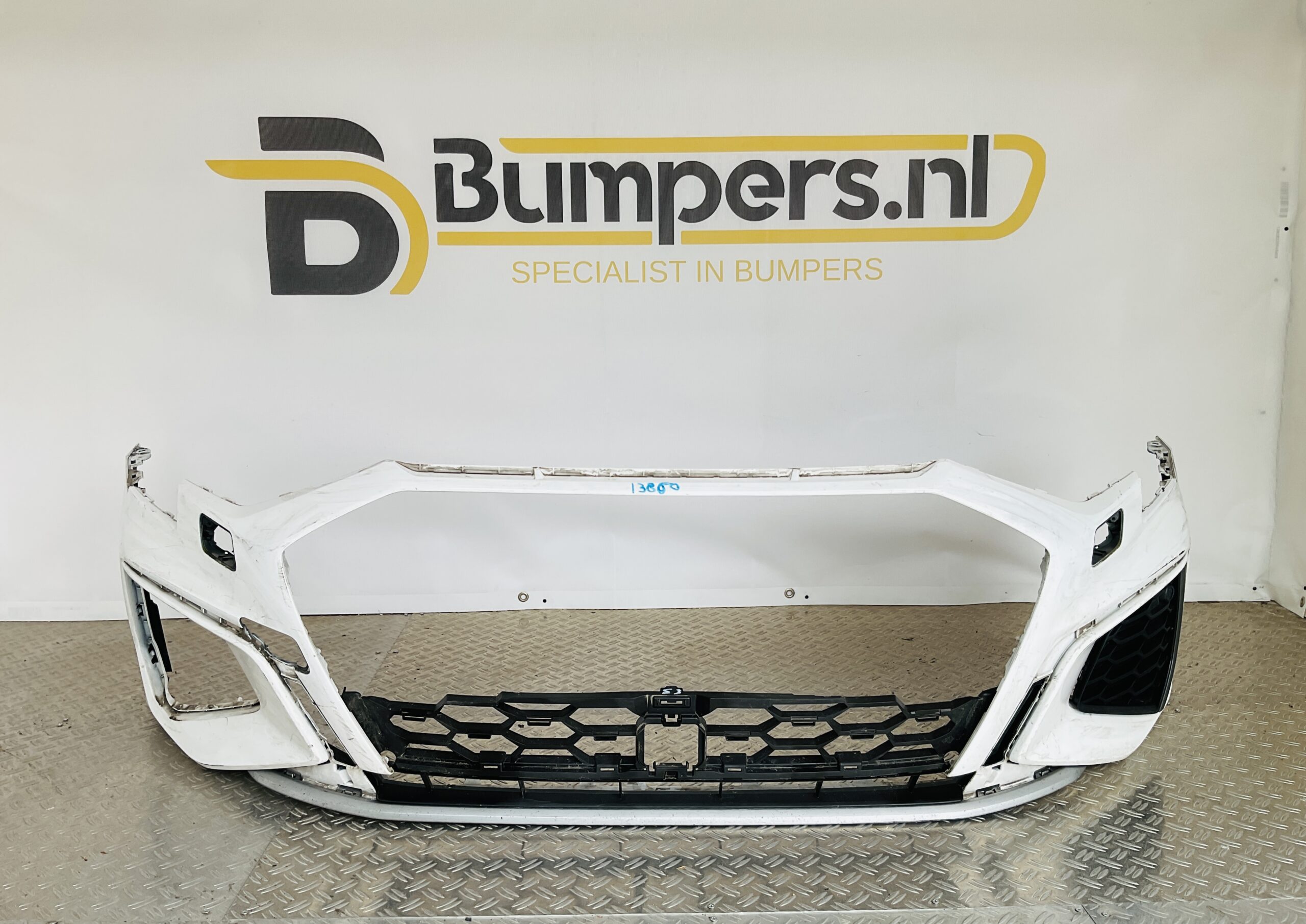 Bumper Audi A3 8Y S3 Sline S-Line kls 2022-2024 8Y0807437F Voorbumper 1-H4-13860z