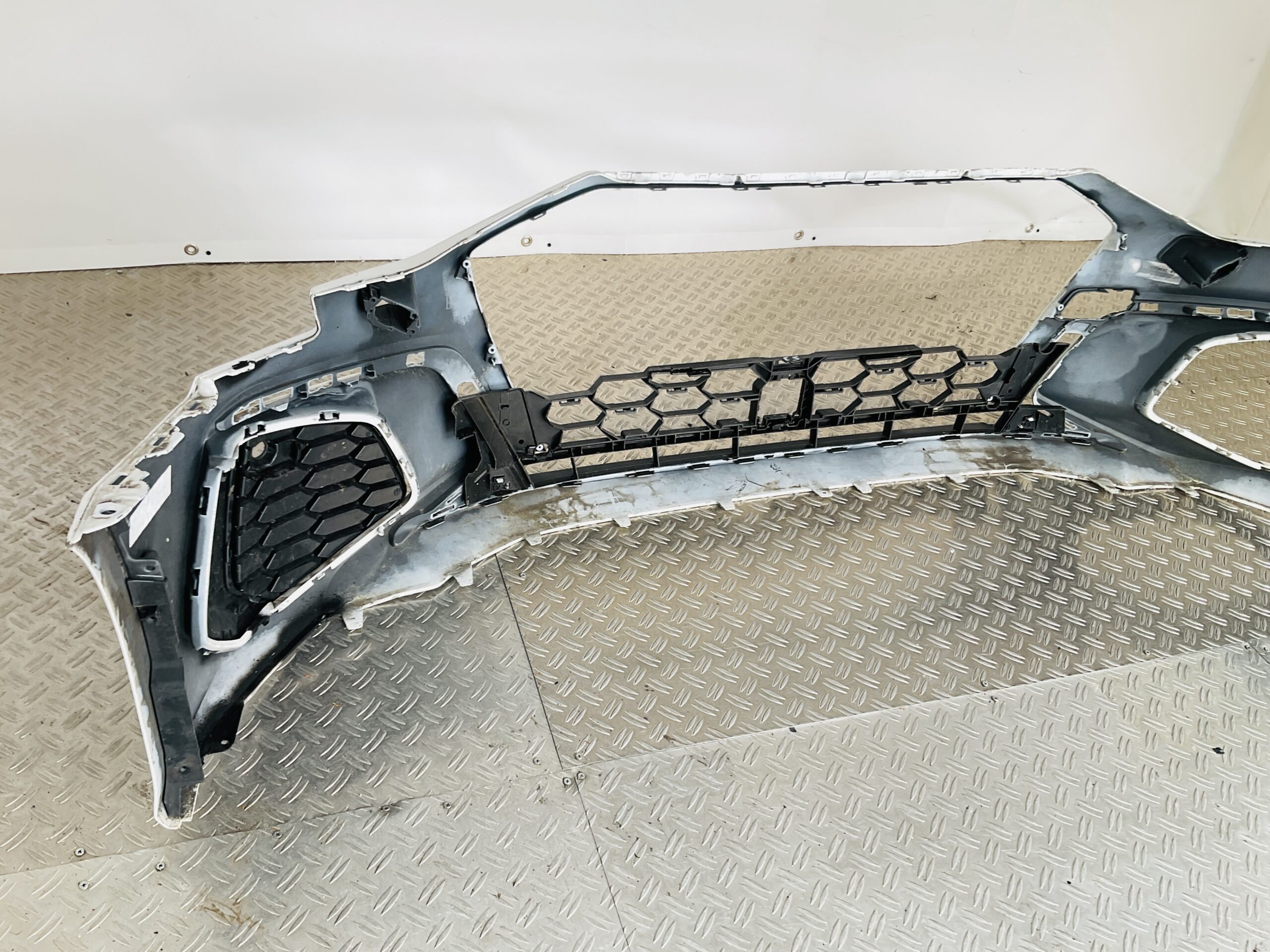 Bumper Audi A3 8Y S3 Sline S-Line kls 2022-2024 8Y0807437F Voorbumper 1-H4-13860z