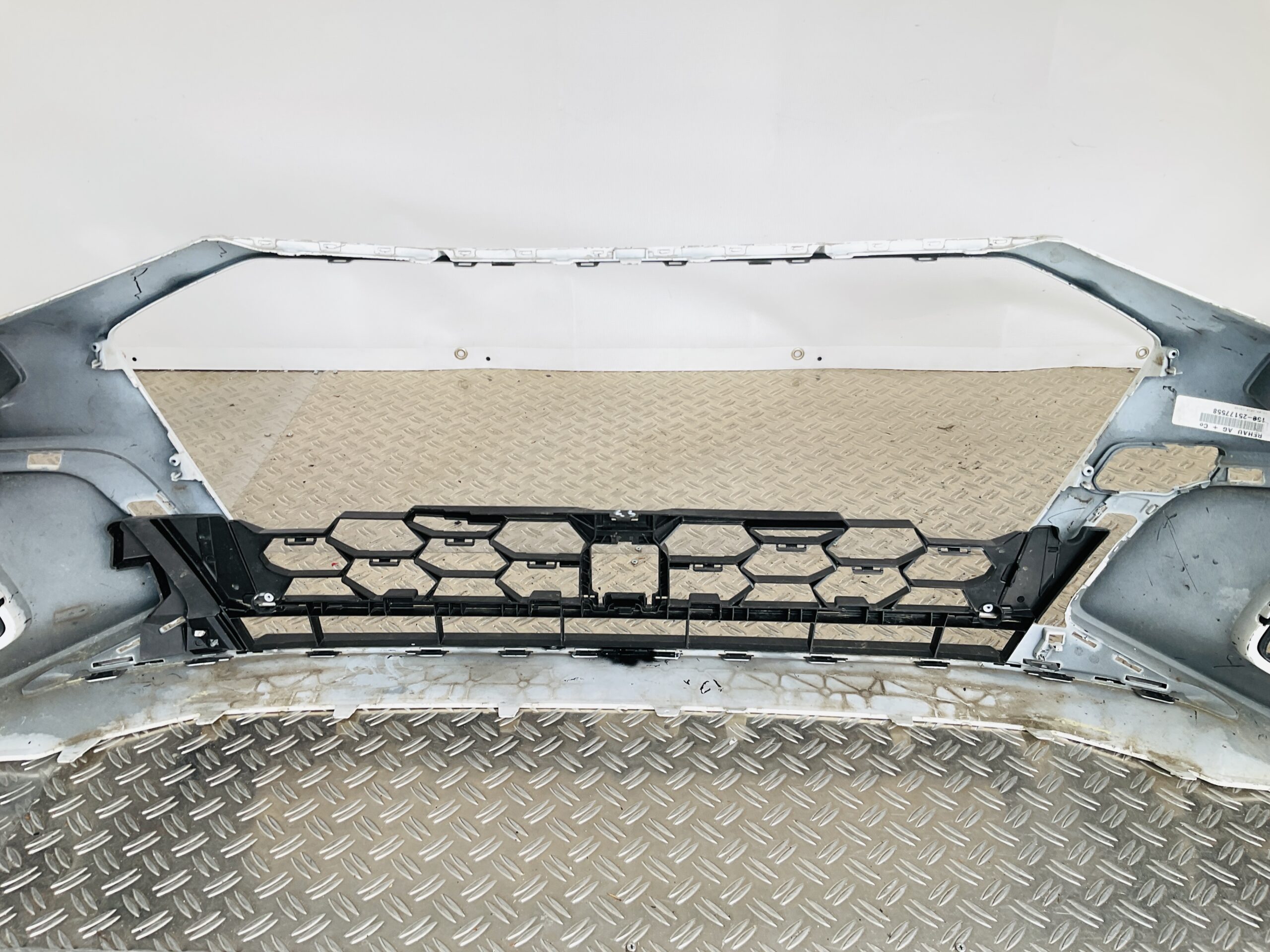 Bumper Audi A3 8Y S3 Sline S-Line kls 2022-2024 8Y0807437F Voorbumper 1-H4-13861z