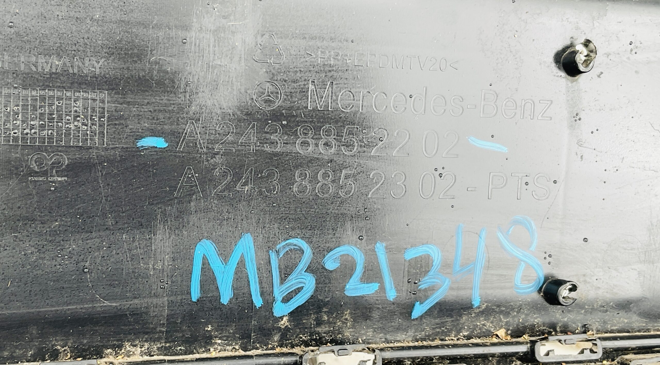 Achterbumper Lip Mercedes EQB X243 A2438852202 Diffuser MB-21348