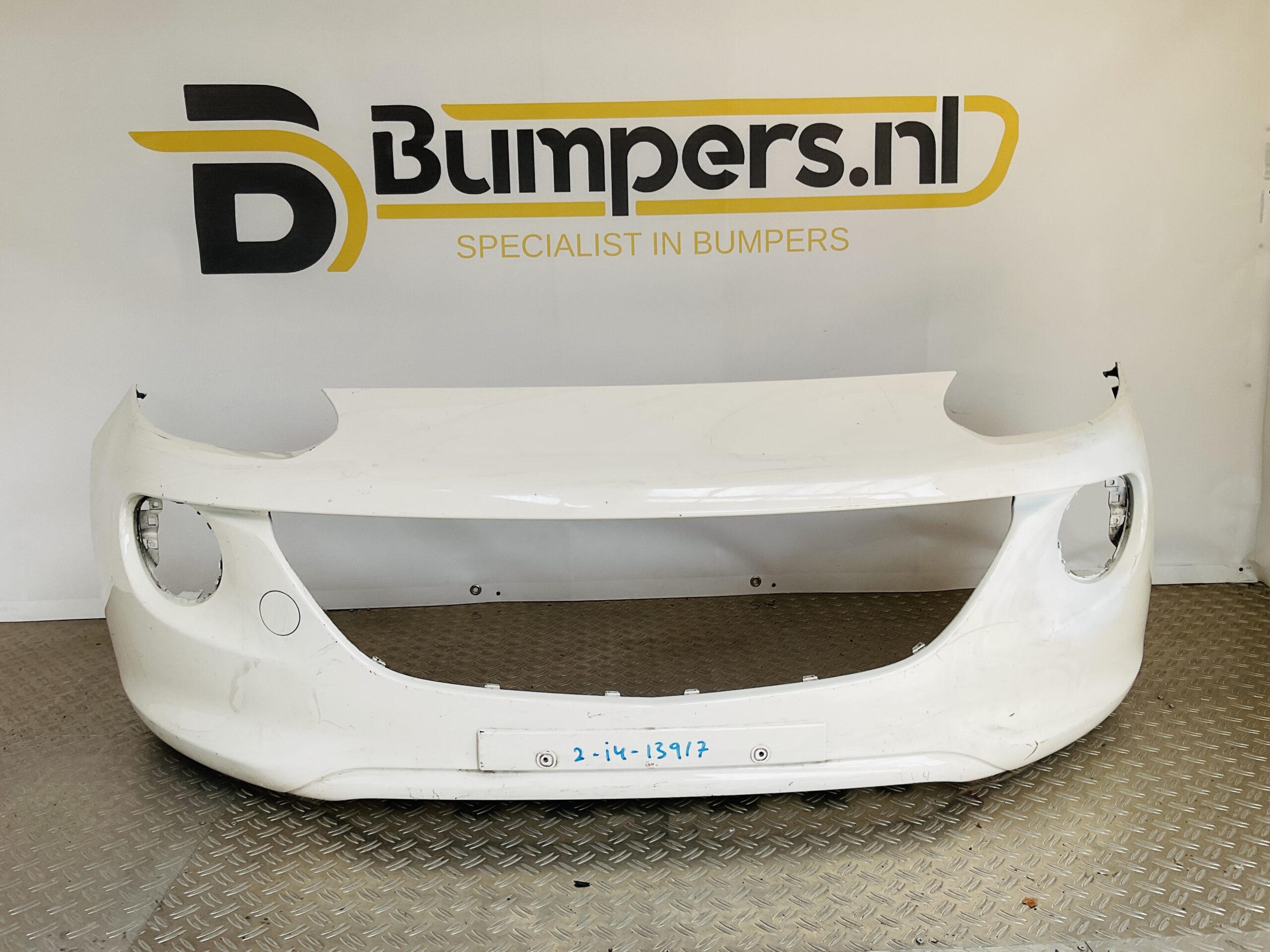 Bumper Opel Adam 2013-2019 13355266 Voorbumper 2-i4-13917z