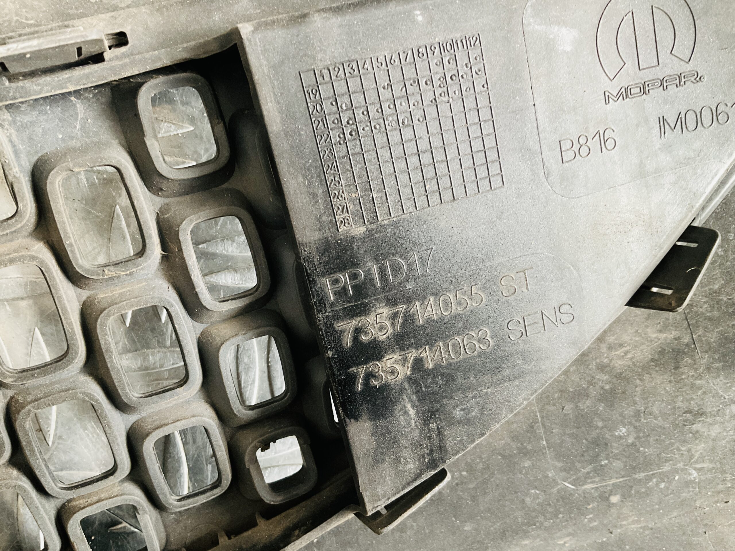 Bumper Fiat 500 500e Electric 2020-2023 735714055 oorbumper 2-B8-13967z