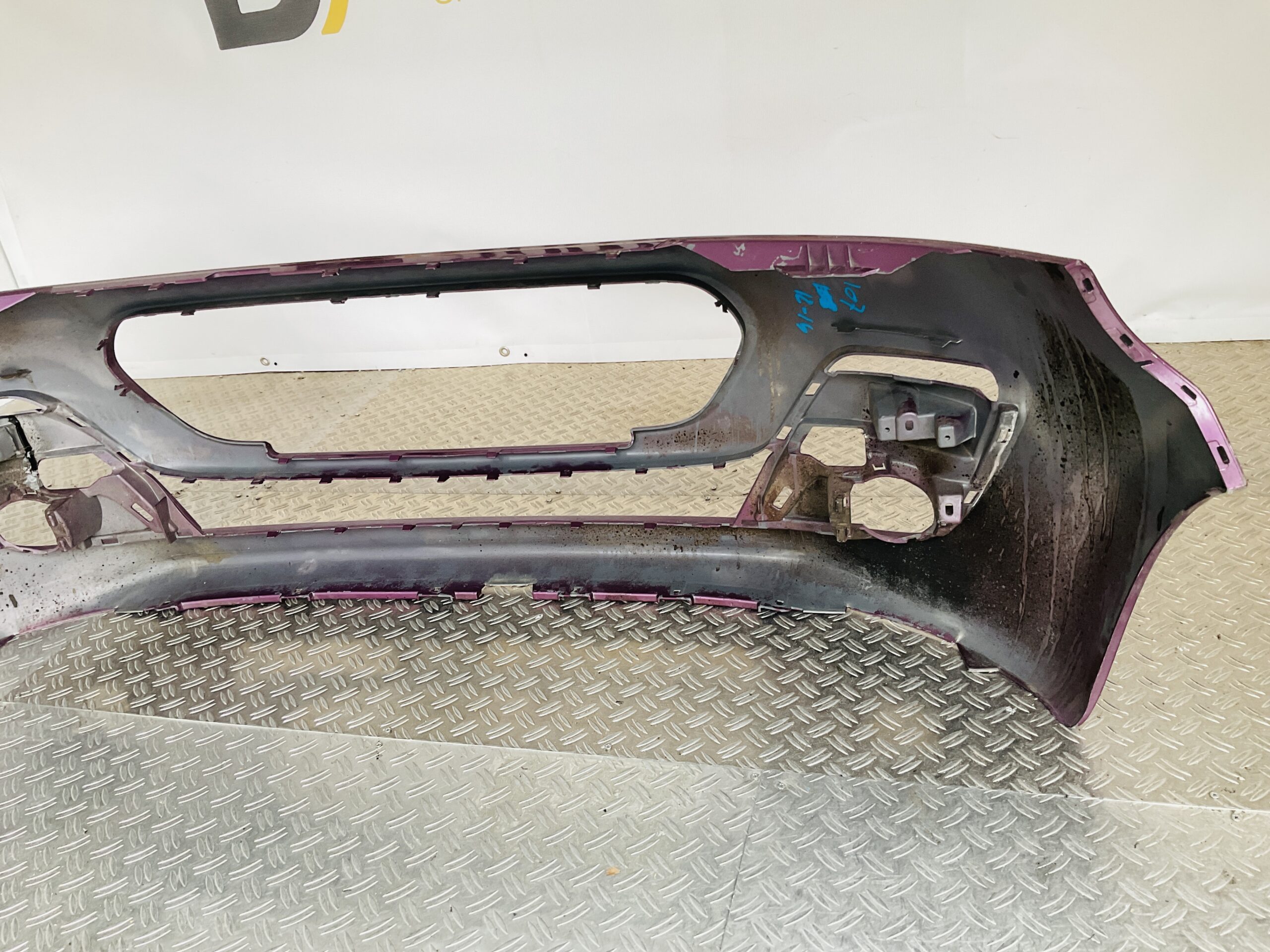 Bumper Peugeot 107 Facelift 11-14 52119-0H120 Voorbumper 2-J1-13992z