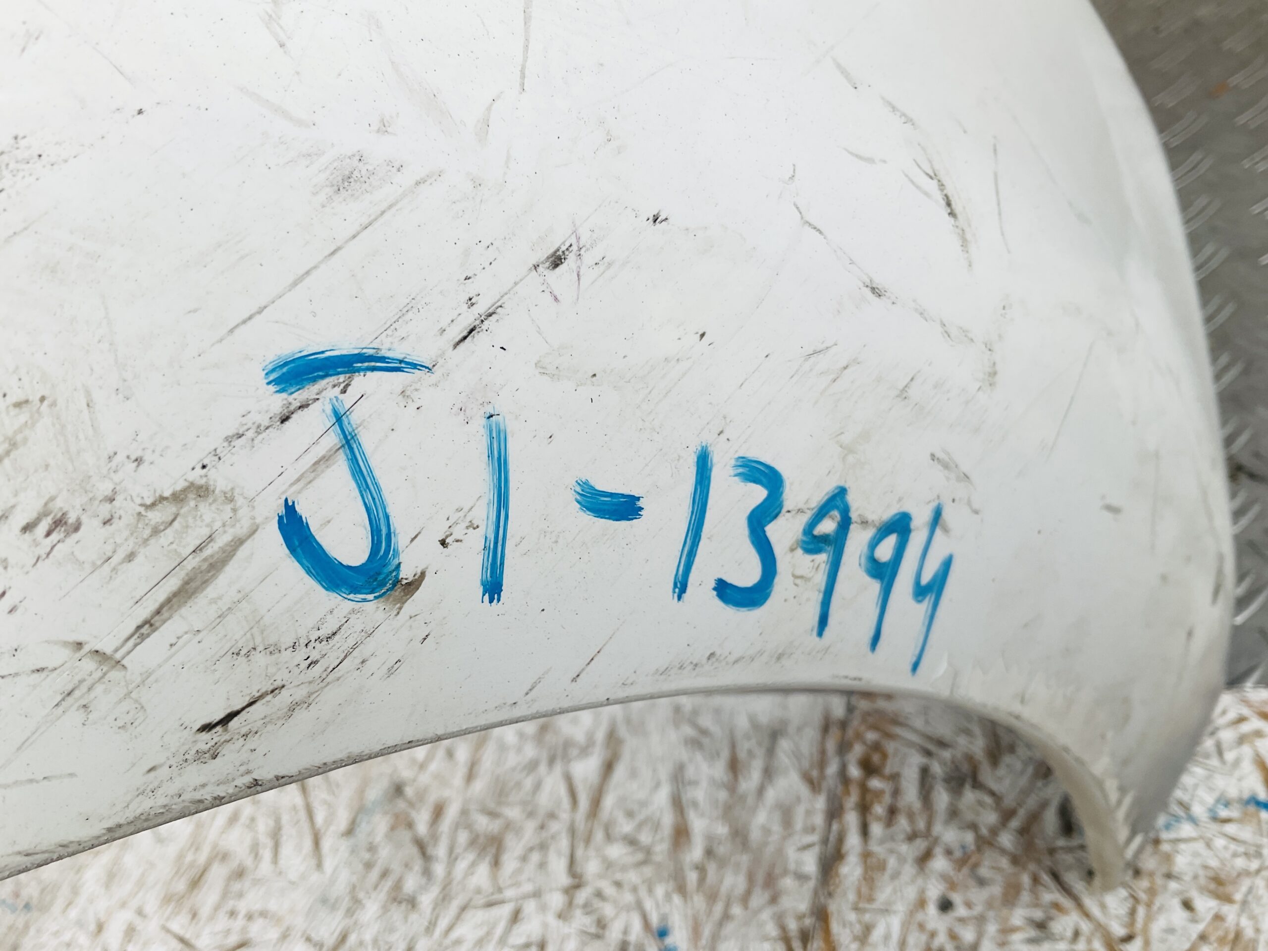 Bumper Peugeot 107 Facelift 11-14 52119-0H120 Voorbumper 2-J1-13994z