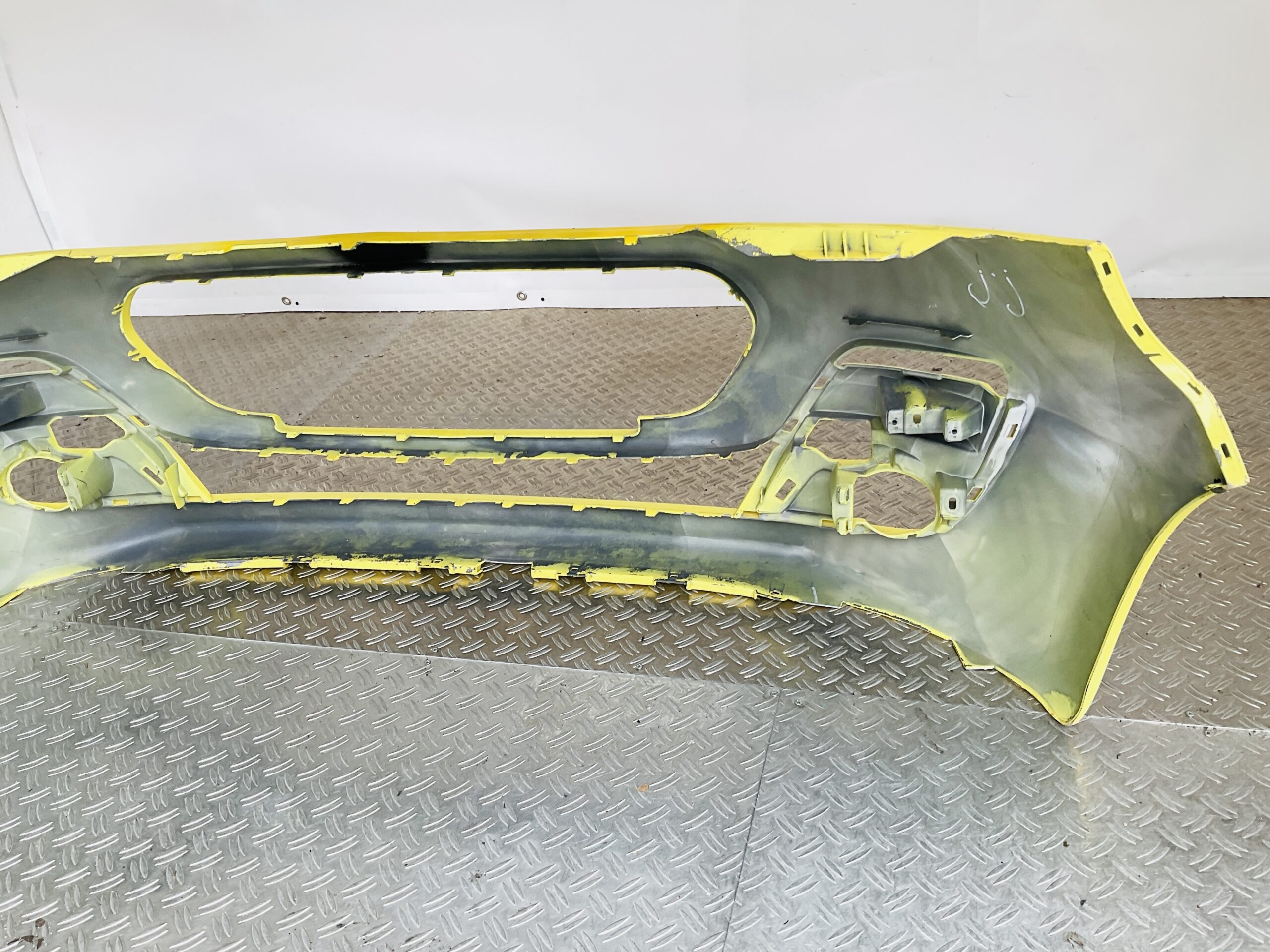 Bumper Peugeot 107 Facelift 11-14 52119-0H120 Voorbumper 2-J1-13995z