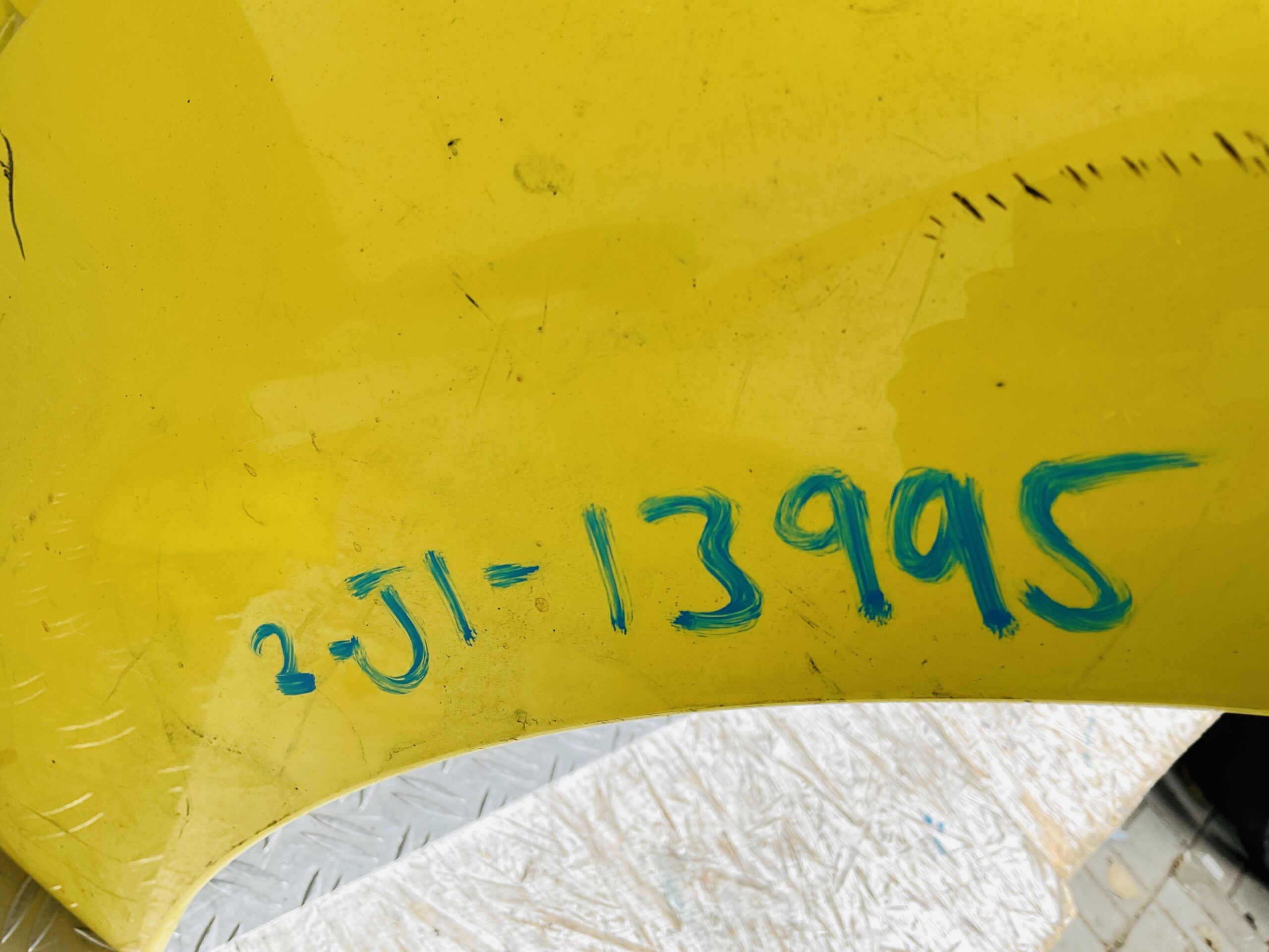 Bumper Peugeot 107 Facelift 11-14 52119-0H120 Voorbumper 2-J1-13995z