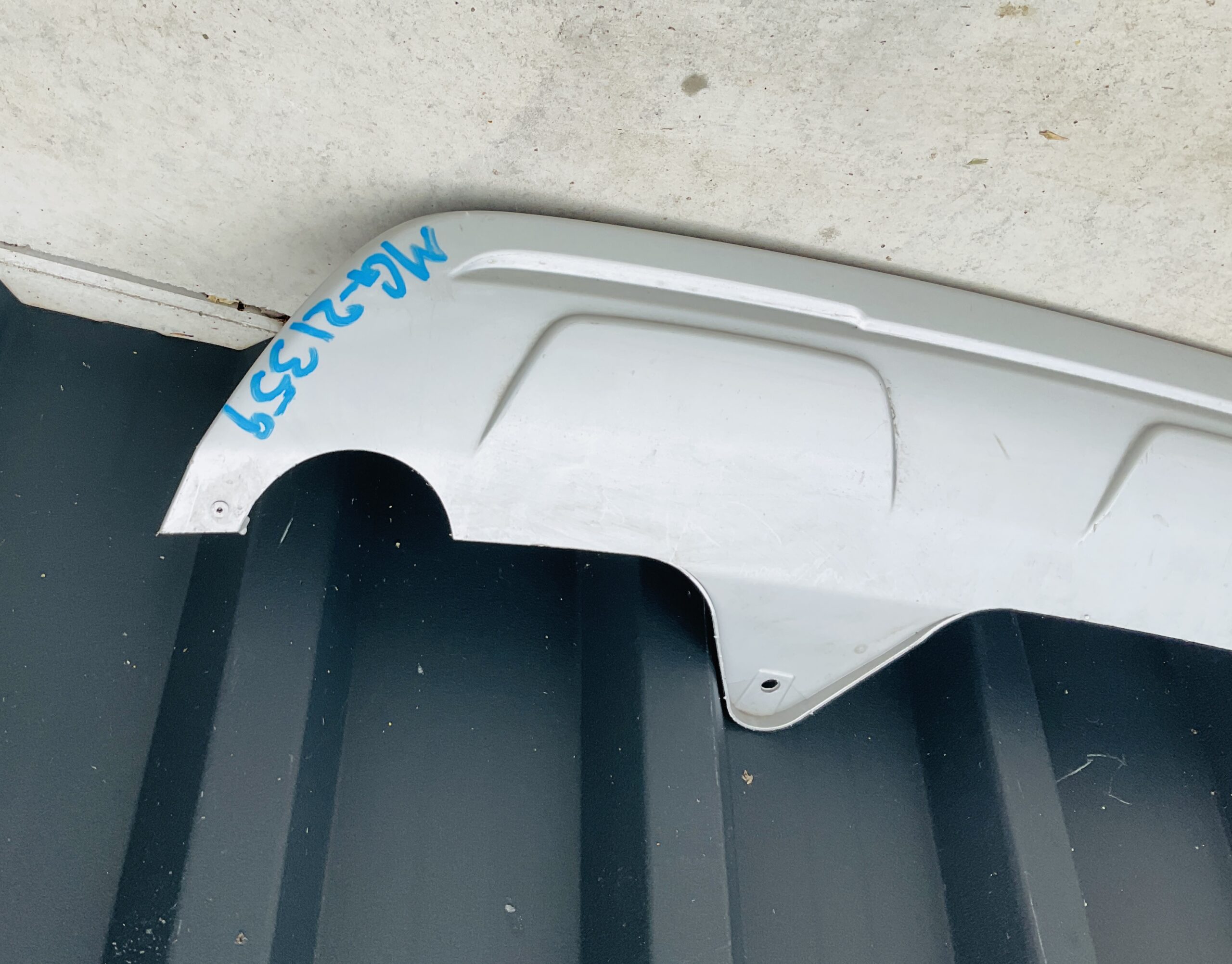 Achterklep Spoiler Mg zs r P10344180 achterbumper spoiler MG-21359