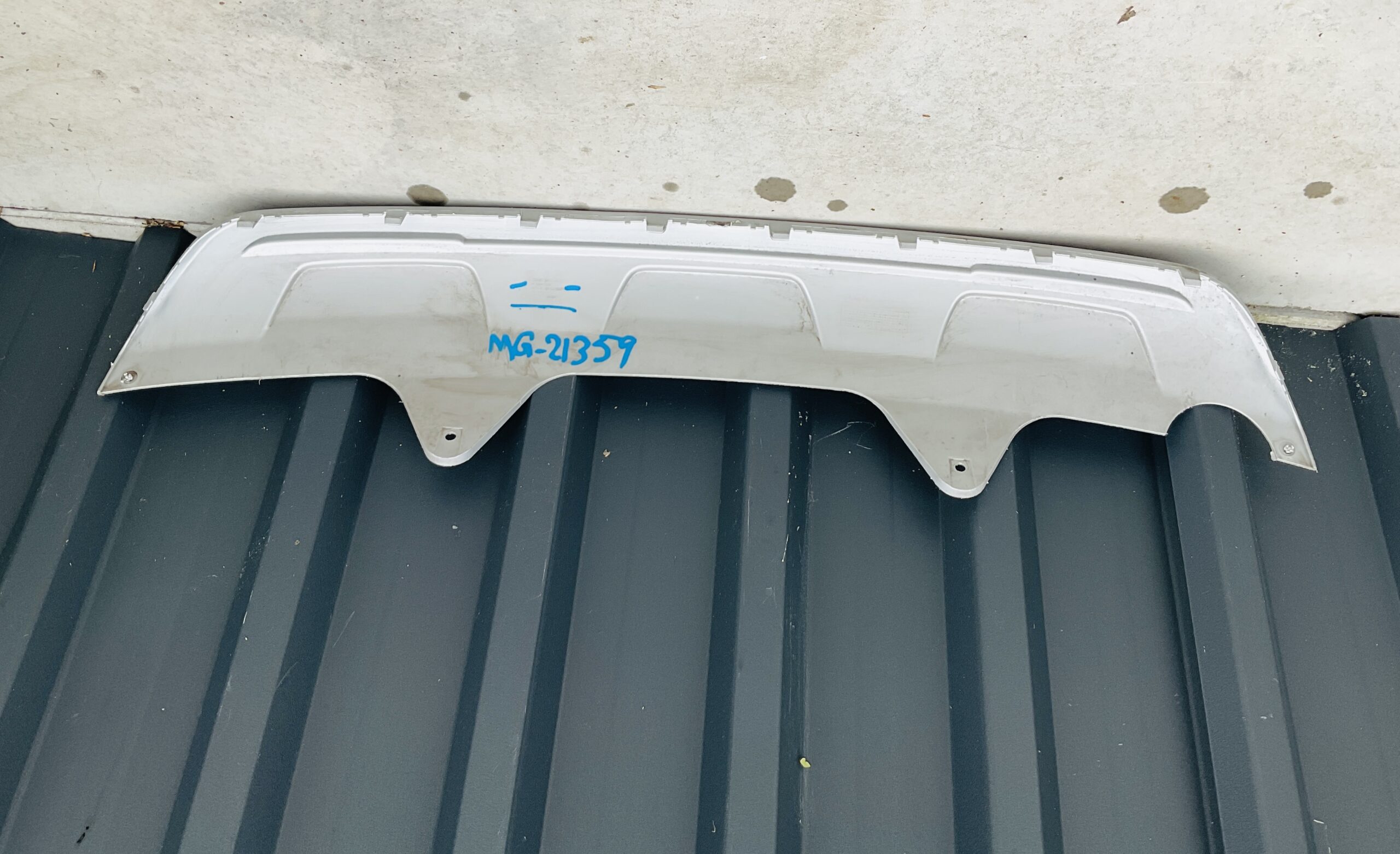 Achterklep Spoiler Mg zs r P10344180 achterbumper spoiler MG-21359